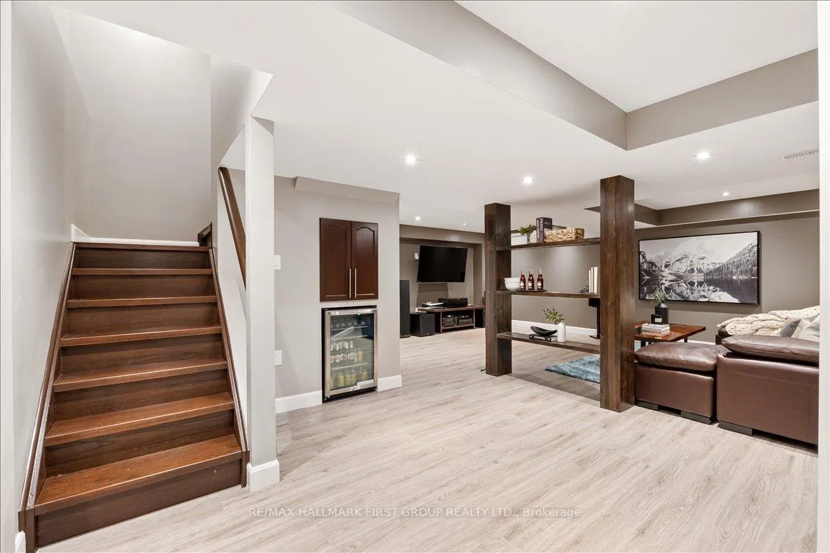 Photo 70 of 127 Grady Drive, Clarington, Newcastle — HOMEH