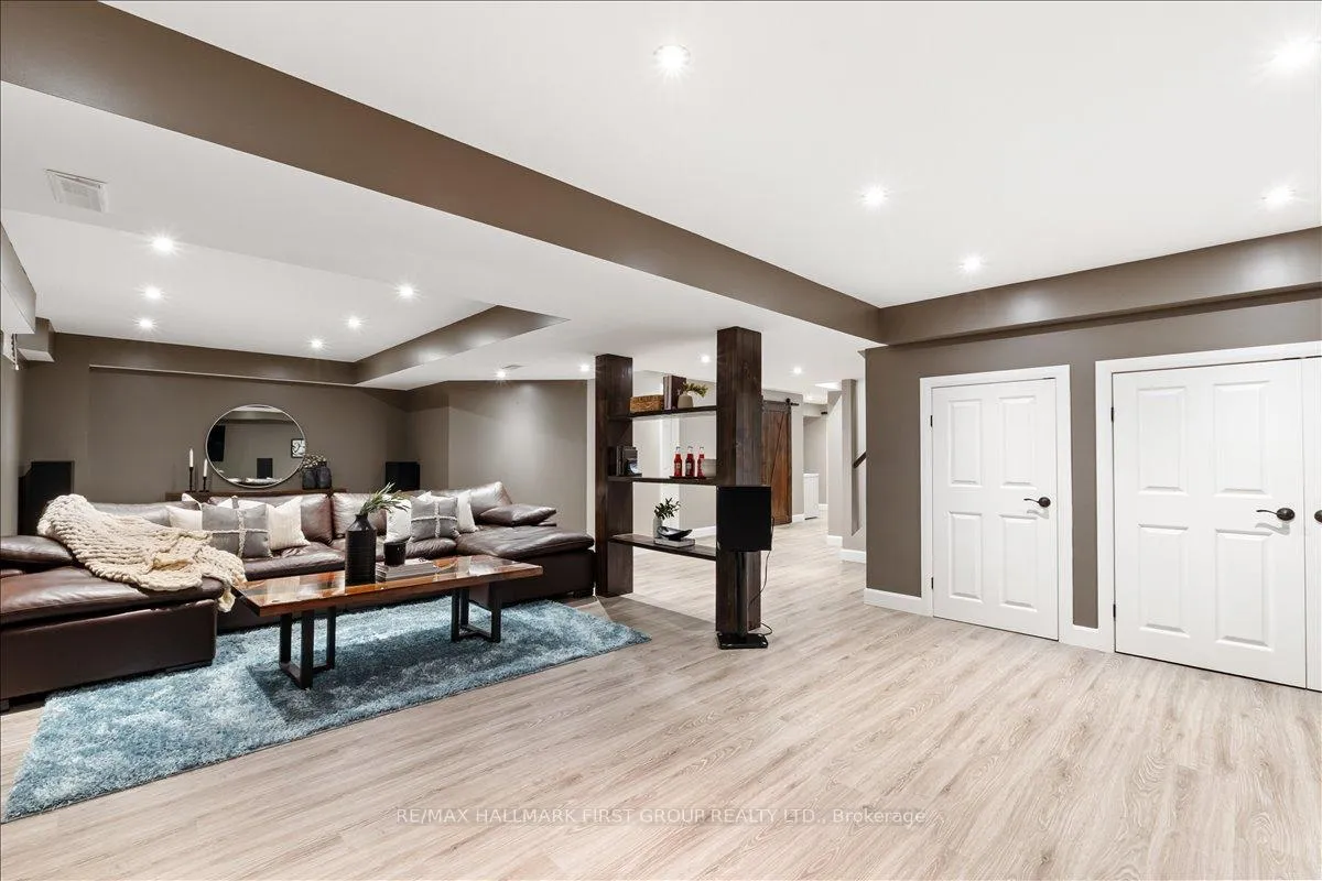 Photo 72 of 127 Grady Drive, Clarington, Newcastle — HOMEH