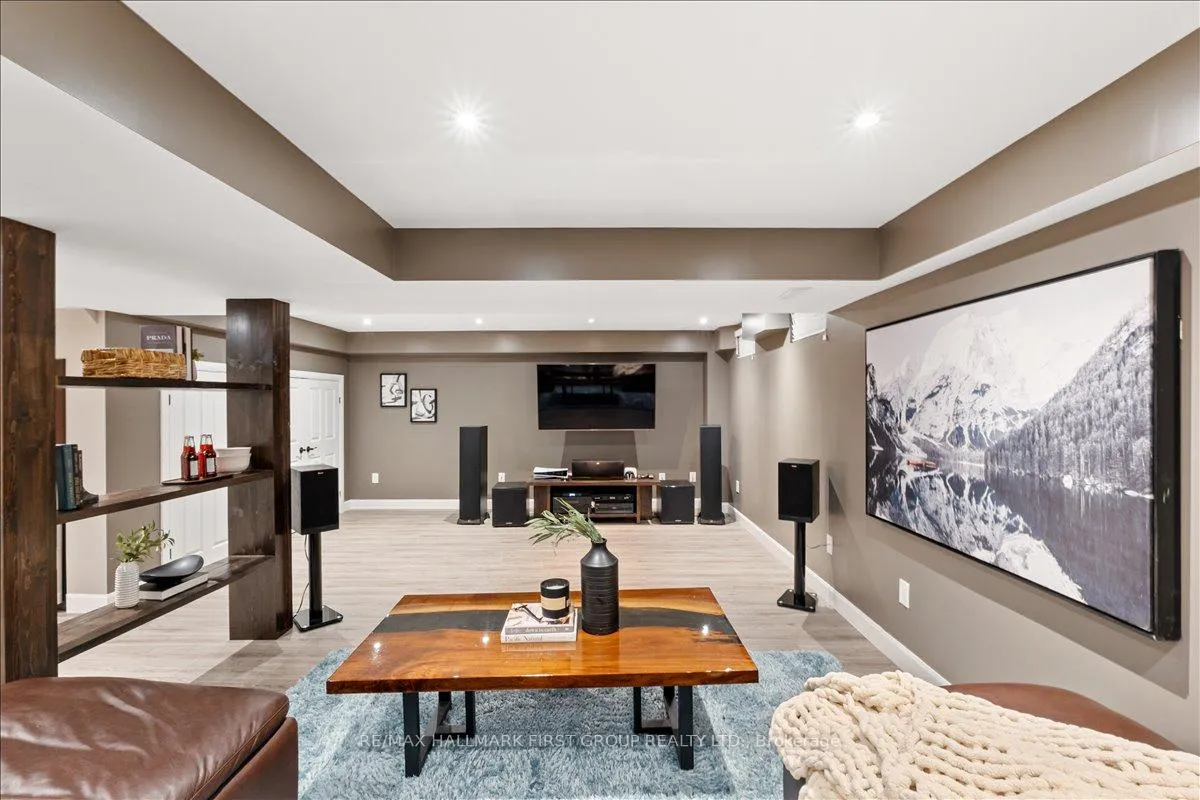 Photo 75 of 127 Grady Drive, Clarington, Newcastle — HOMEH