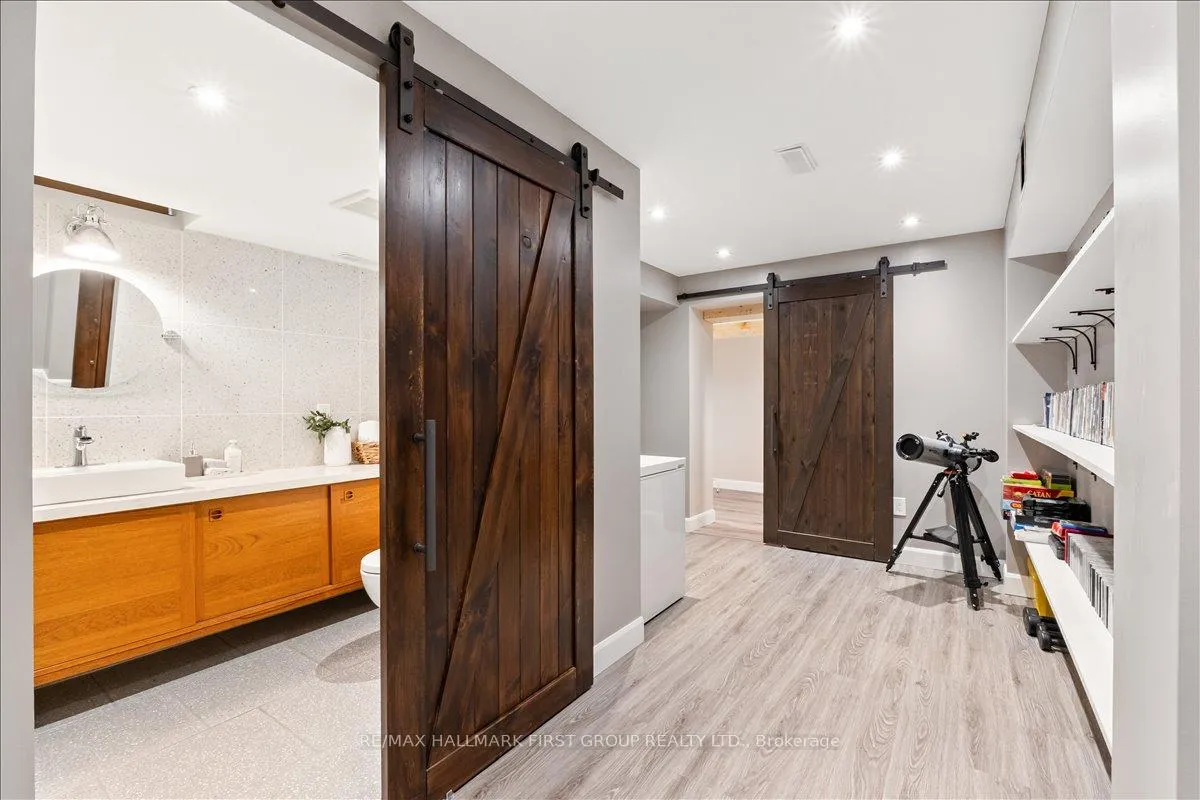 Photo 77 of 127 Grady Drive, Clarington, Newcastle — HOMEH