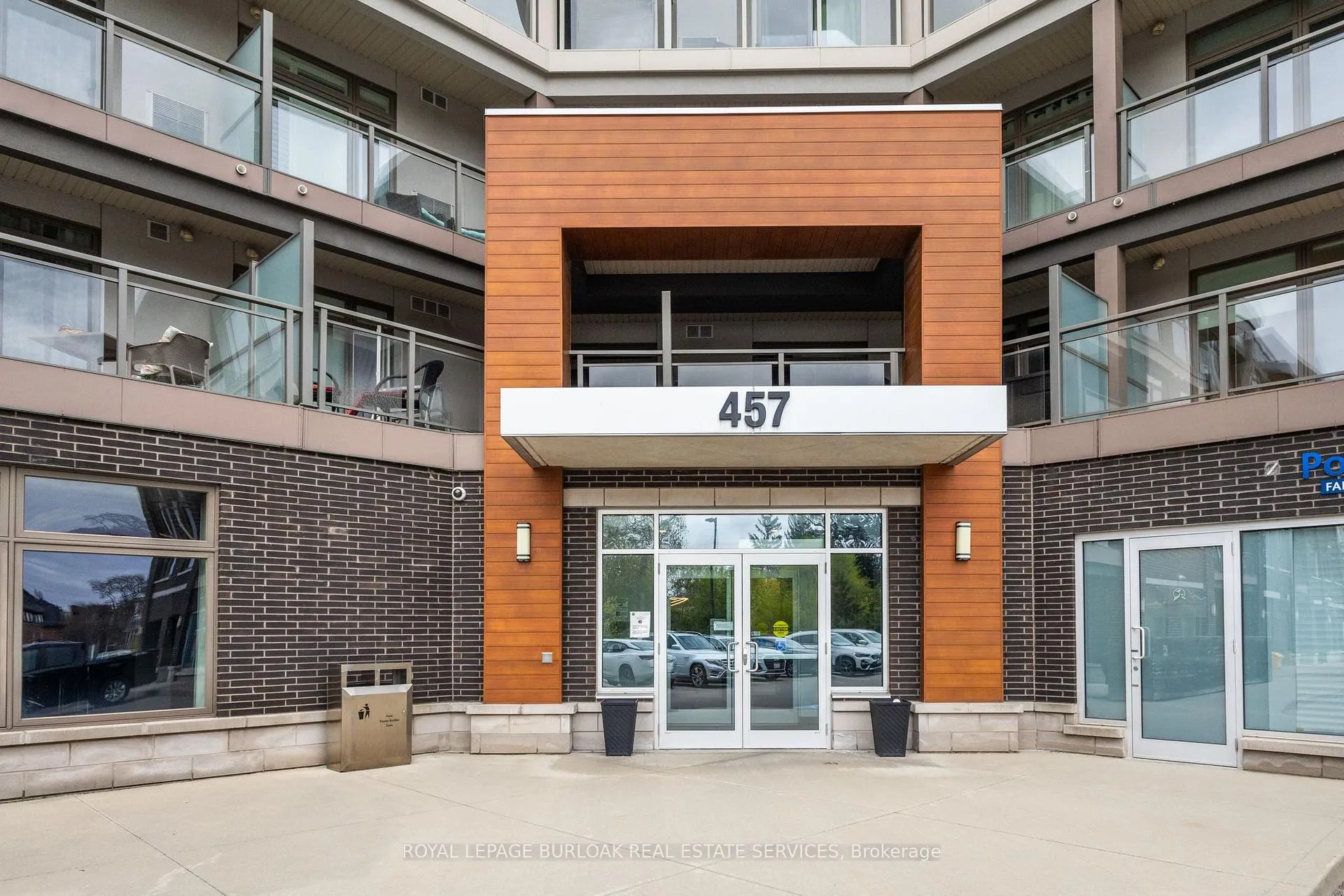 Photo 3 of Unit 202, 457 Plains Road E, Burlington, LaSalle — HOMEH