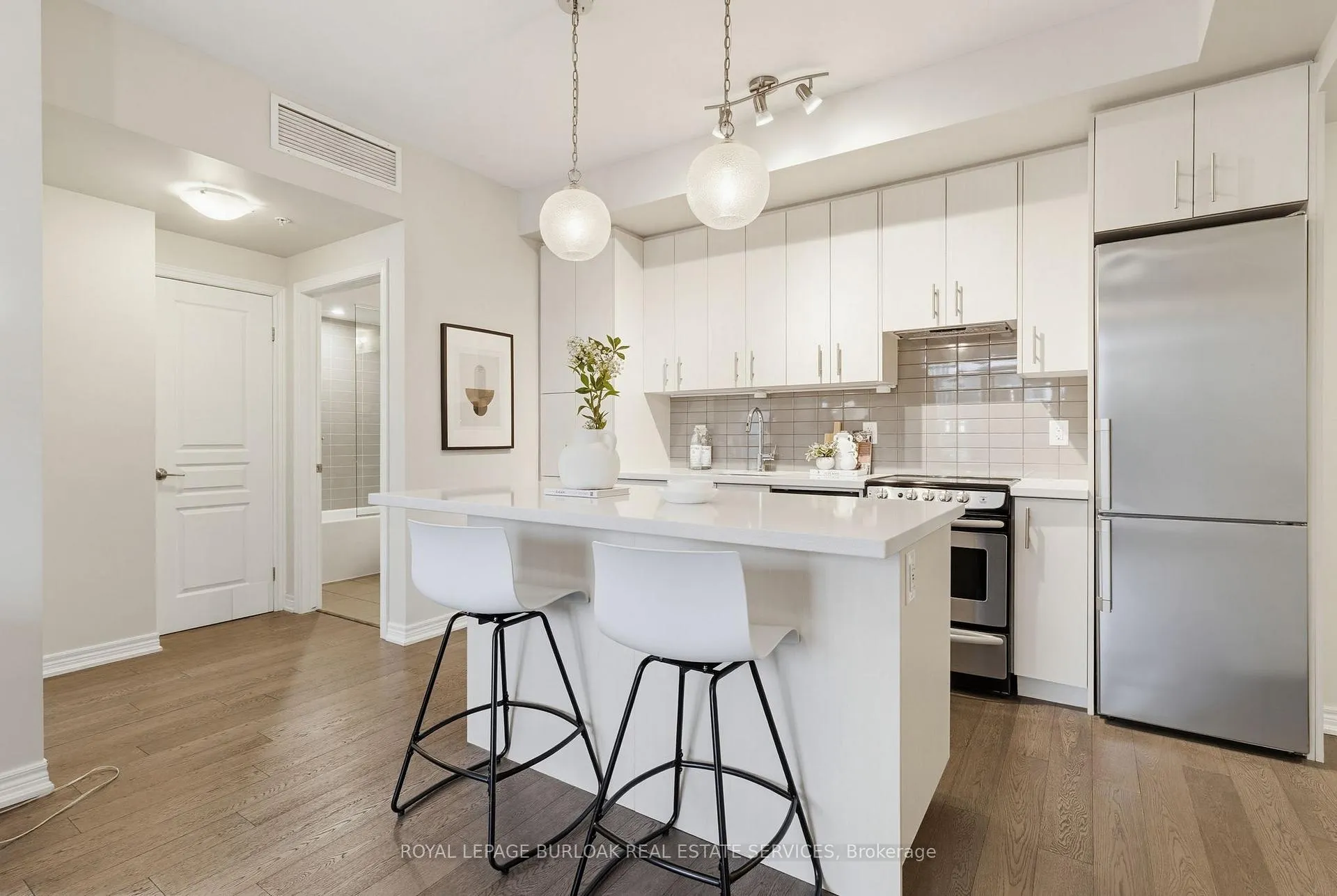 Photo 9 of Unit 202, 457 Plains Road E, Burlington, LaSalle — HOMEH