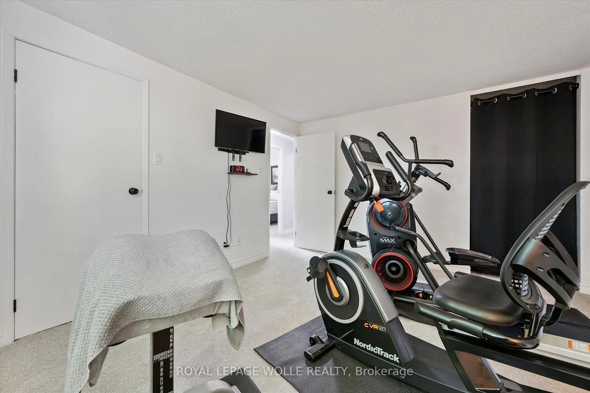 Photo 41 of 74 Calmcrest Drive, Kitchener — HOMEH