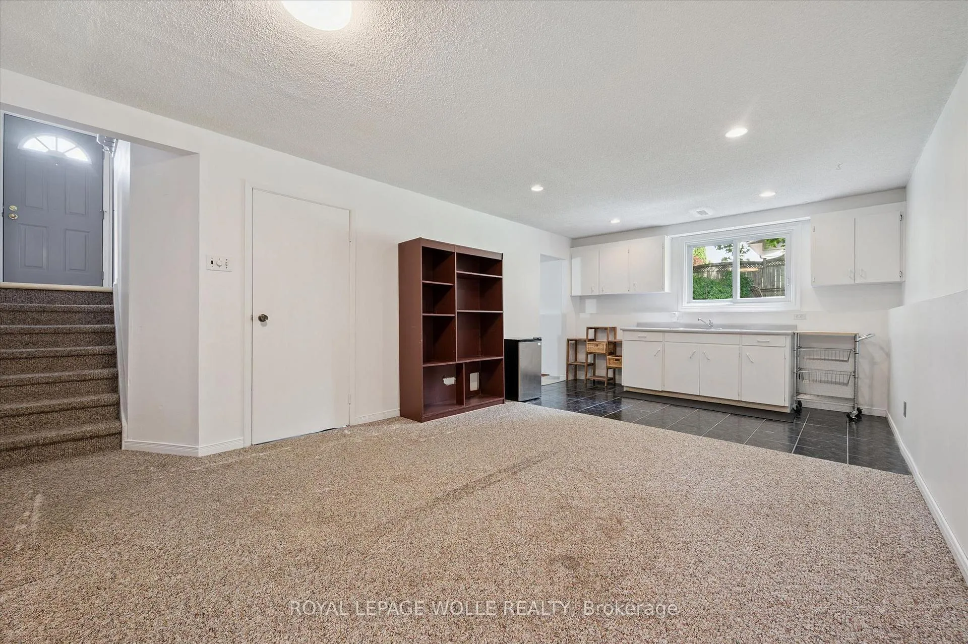 Photo 58 of 74 Calmcrest Drive, Kitchener — HOMEH
