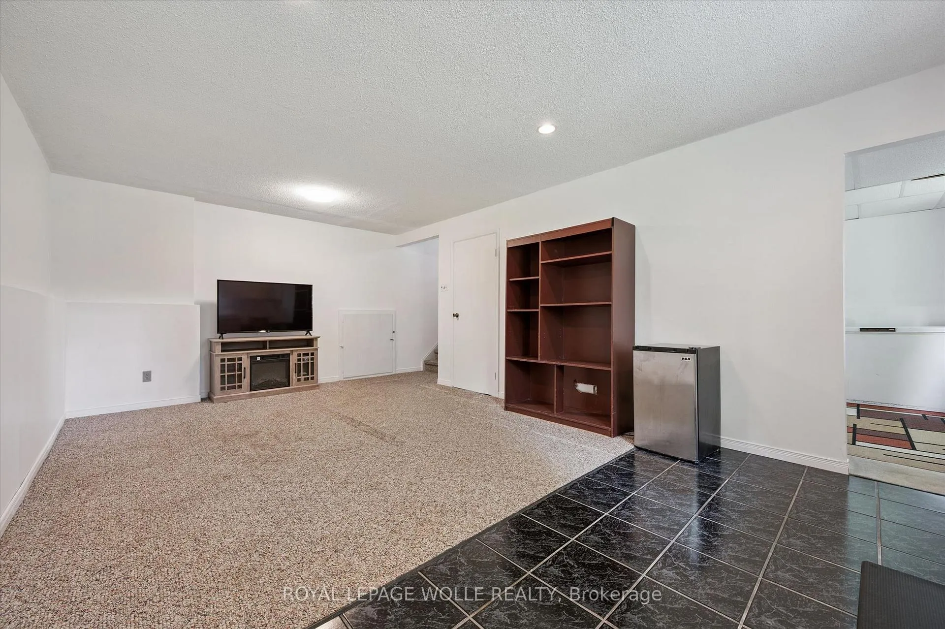 Photo 60 of 74 Calmcrest Drive, Kitchener — HOMEH