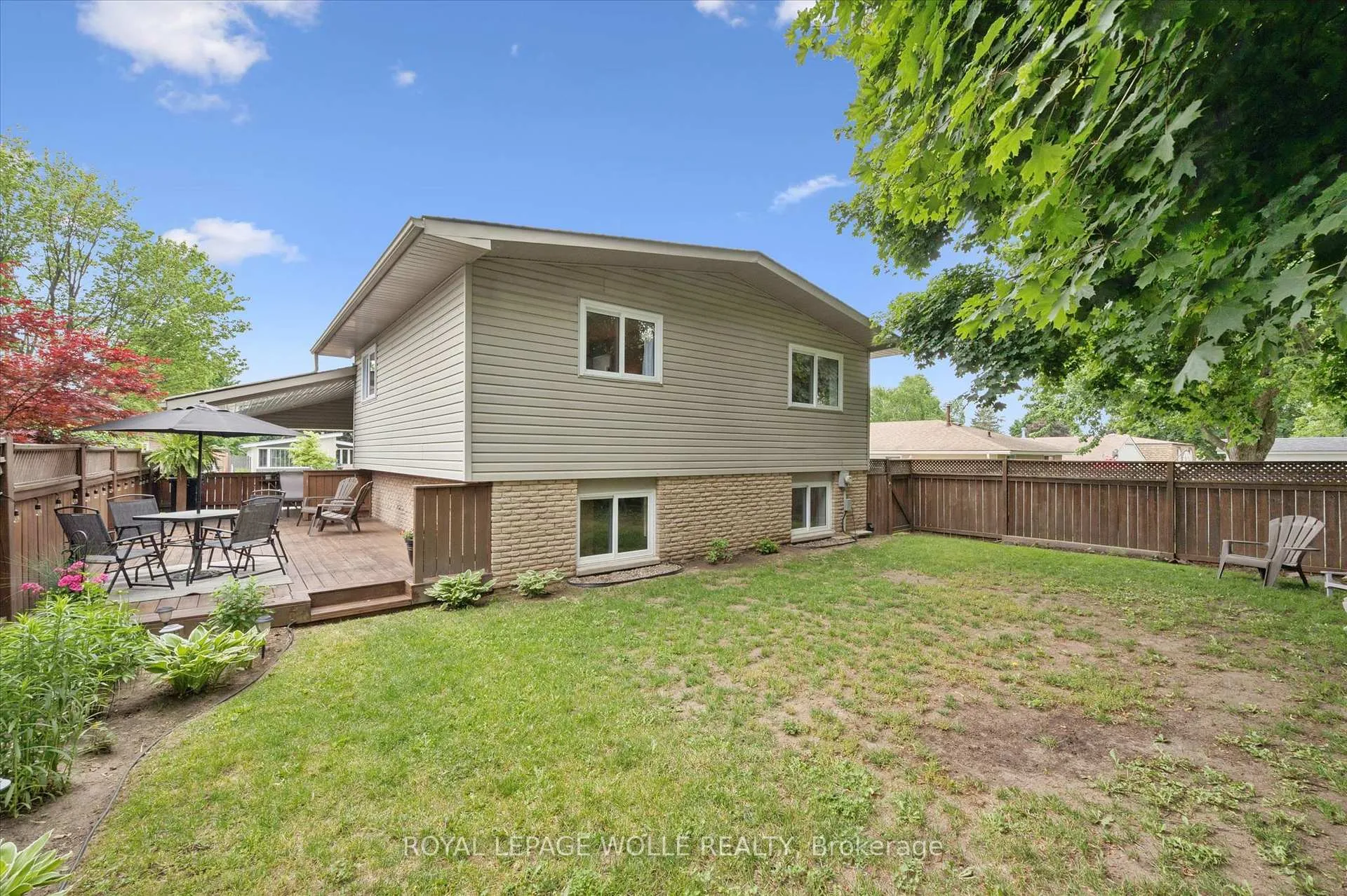 Photo 75 of 74 Calmcrest Drive, Kitchener — HOMEH