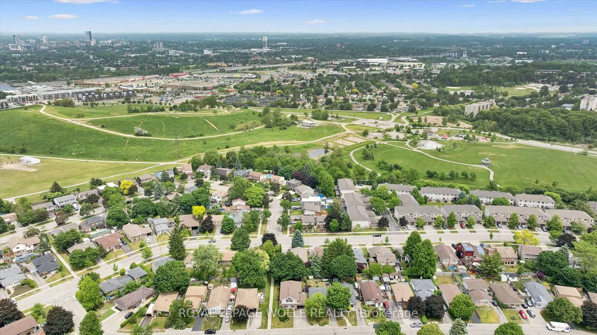 Photo 82 of 74 Calmcrest Drive, Kitchener — HOMEH
