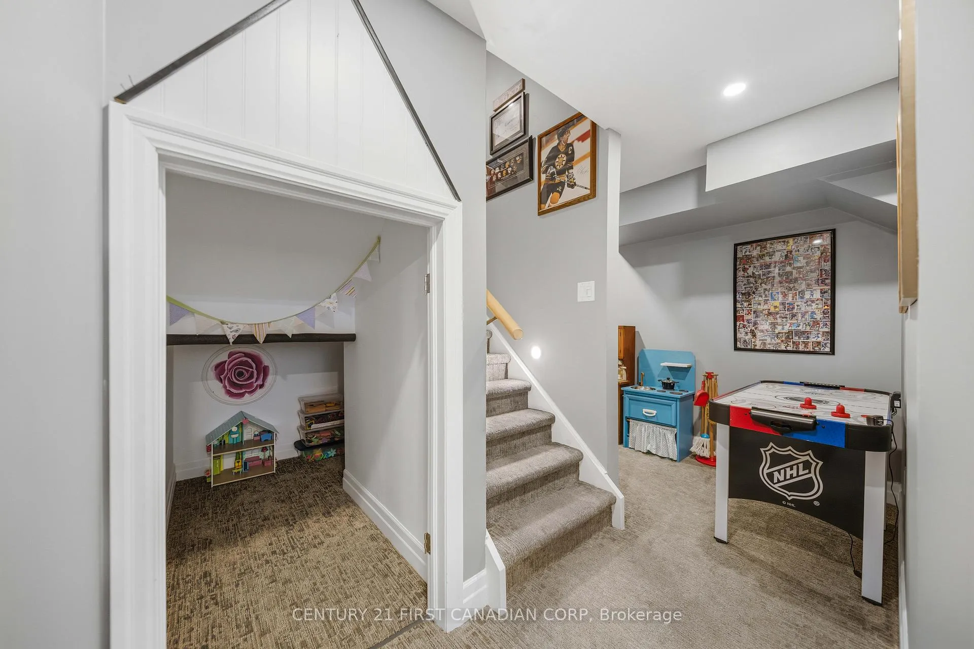 Photo 54 of 148 Gilmour Drive, Lucan Biddulph, Lucan — HOMEH