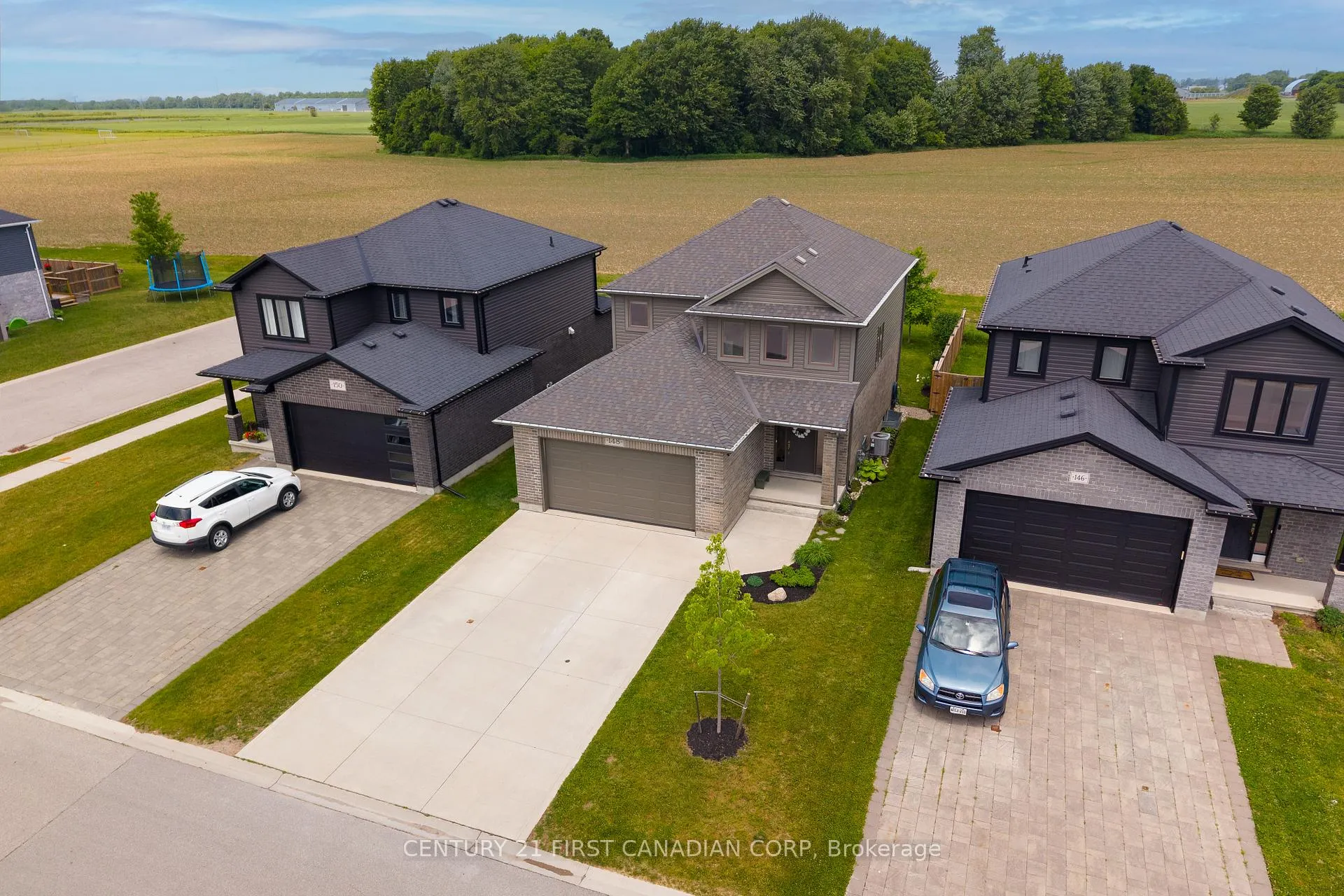 Photo 78 of 148 Gilmour Drive, Lucan Biddulph, Lucan — HOMEH