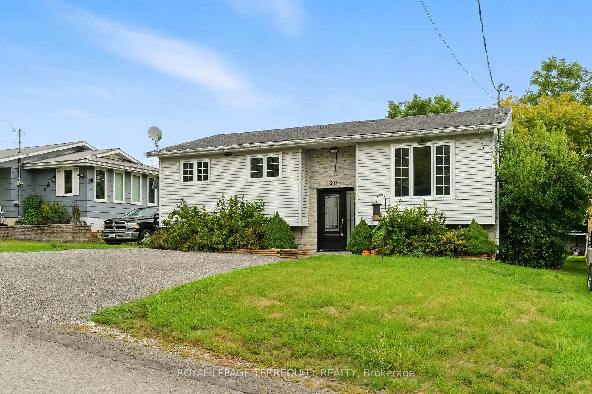 Photo 2 of 211 William Street, Stirling-Rawdon, Stirling Ward — HOMEH