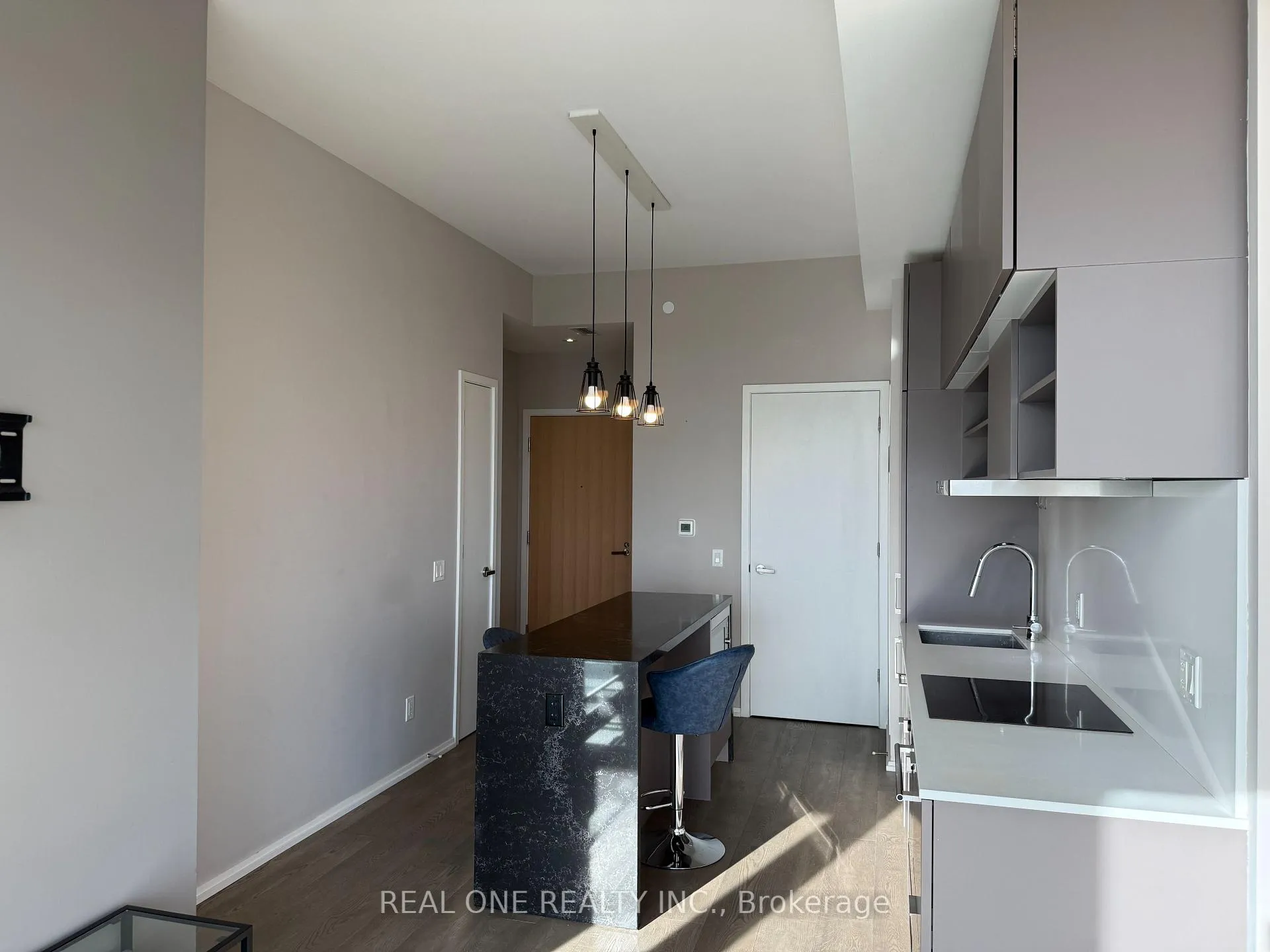 Photo 12 of Unit 1619, 5 Soudan Avenue, Toronto, Mount Pleasant West — HOMEH