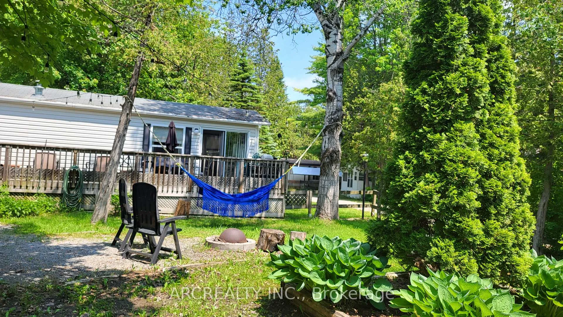 Photo 8 of 10 Chickadee Court, Georgina, Pefferlaw — HOMEH