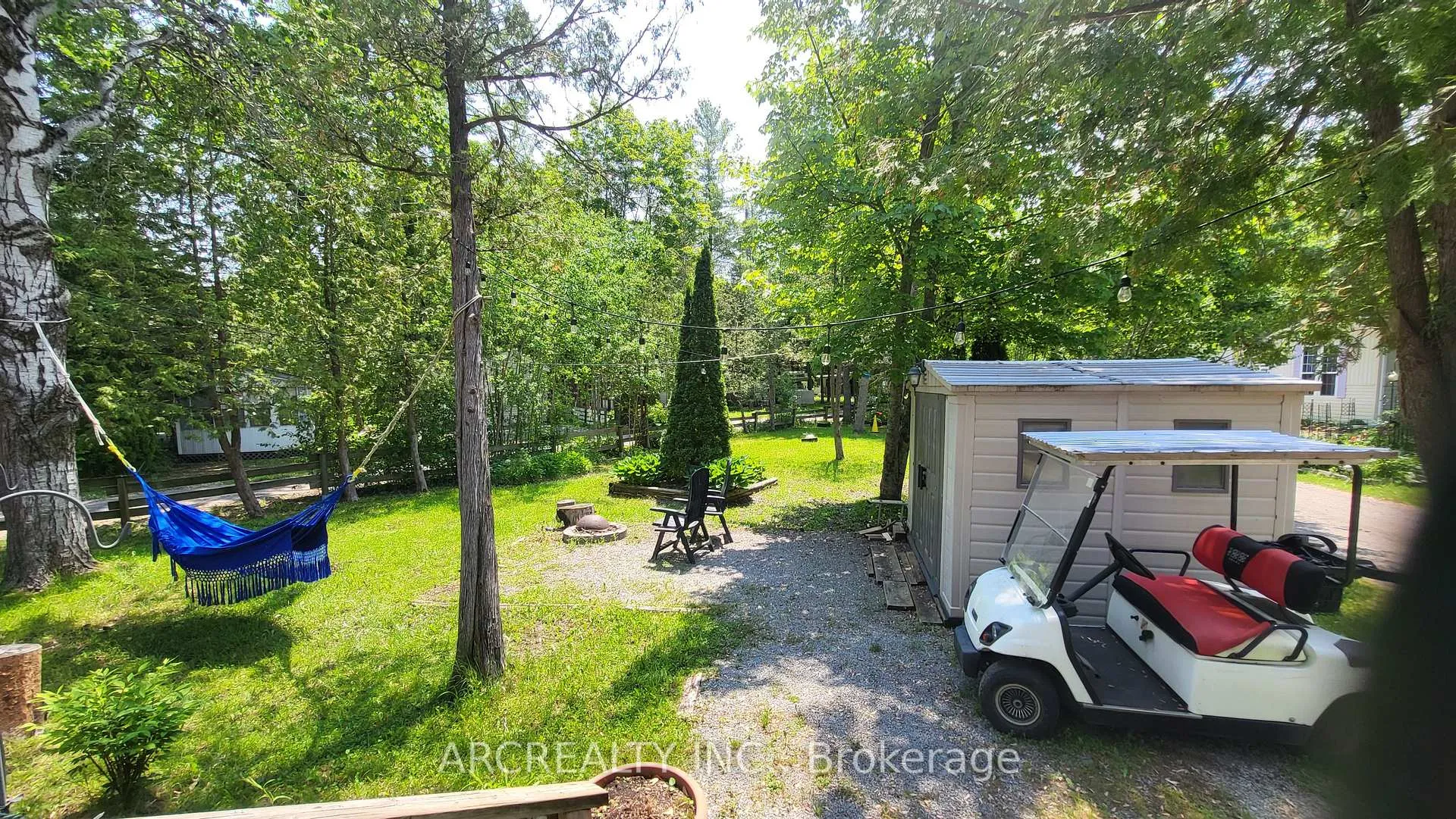 Photo 36 of 10 Chickadee Court, Georgina, Pefferlaw — HOMEH
