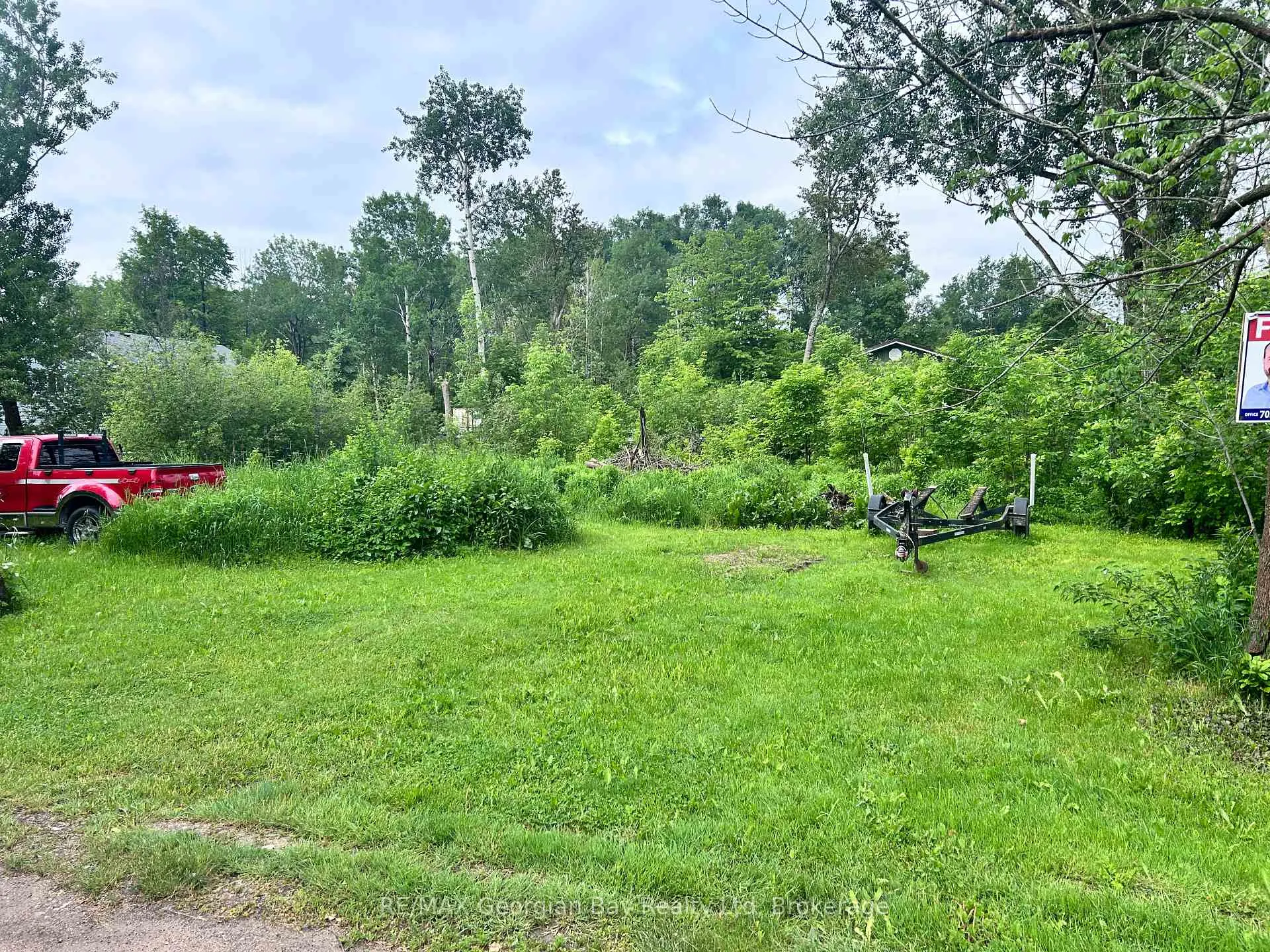 Photo 4 of 564 Keewatin Avenue, Tay, Port McNicoll — HOMEH