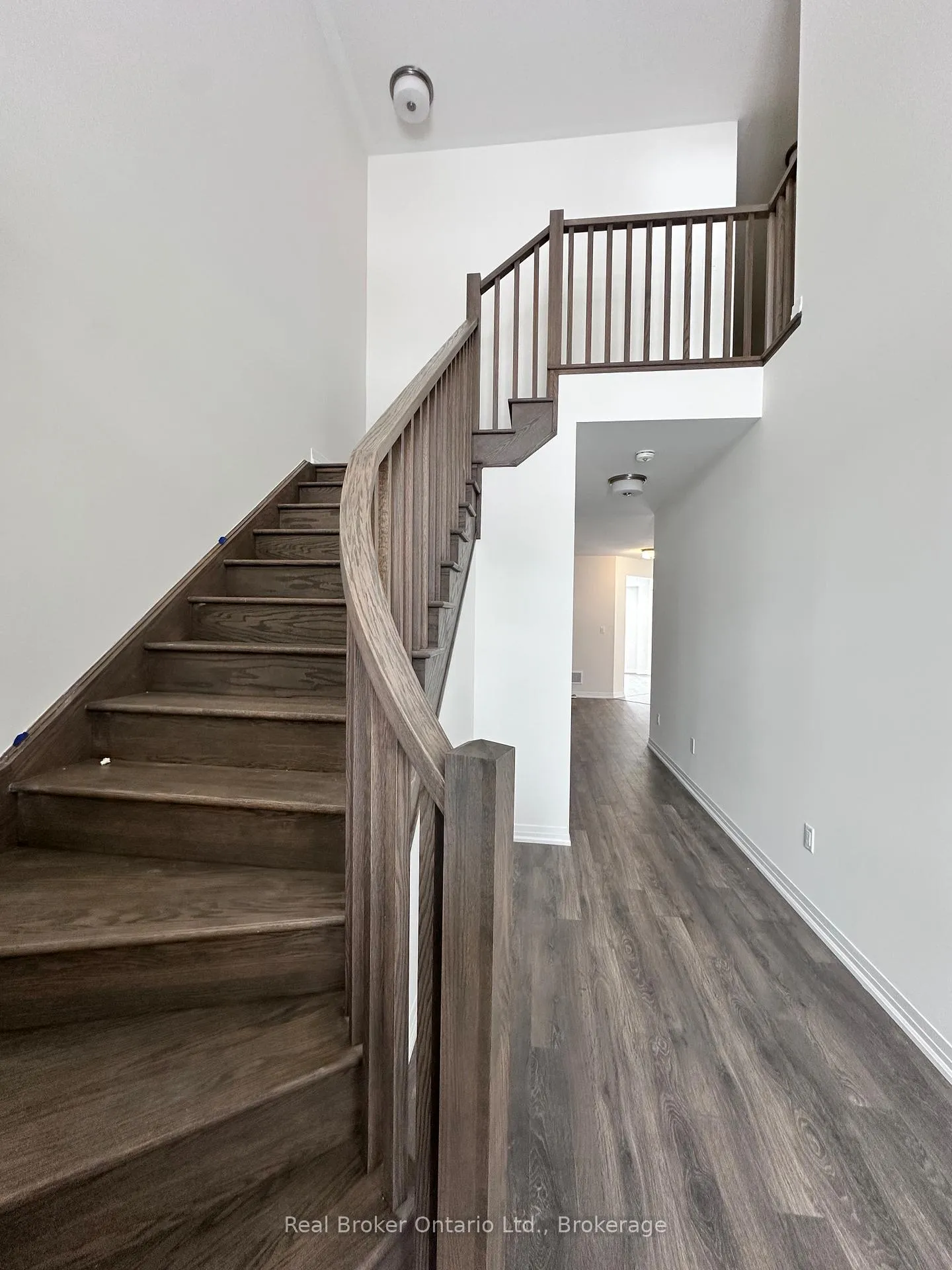 Photo 11 of Unit UPPER, 26 Mckernan Avenue, Brantford, Northwest Industrial — HOMEH