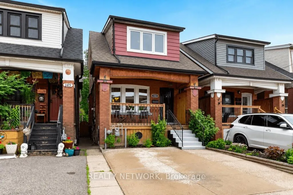 Photo 4 of 151 Connaught Avenue N, Hamilton, Stipley — HOMEH