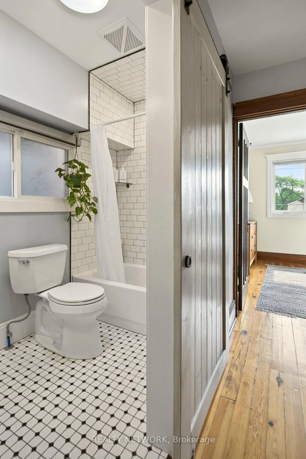 Photo 73 of 151 Connaught Avenue N, Hamilton, Stipley — HOMEH