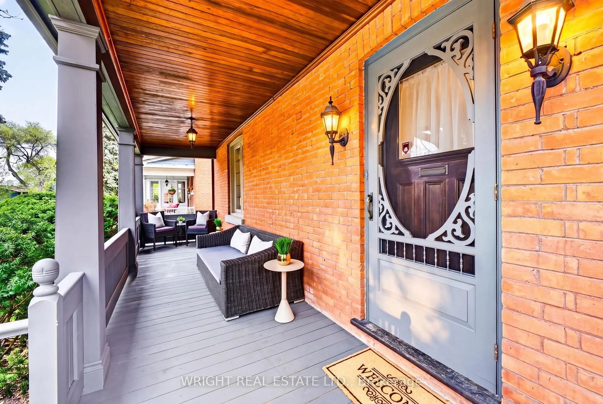 Photo 3 of 44 Wallace Street, Vaughan, West Woodbridge — HOMEH