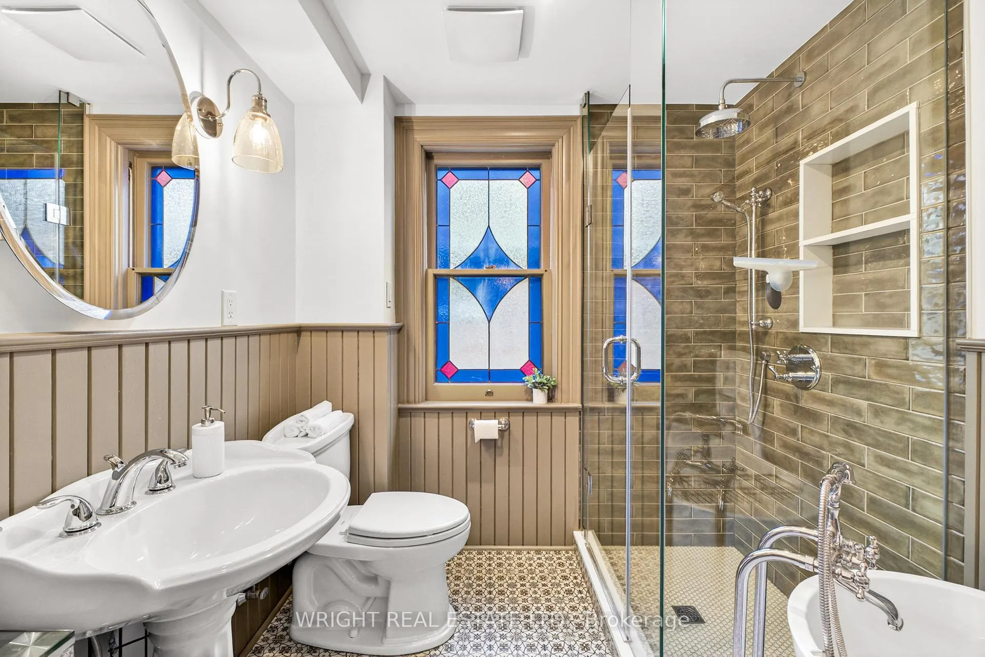 Photo 41 of 44 Wallace Street, Vaughan, West Woodbridge — HOMEH