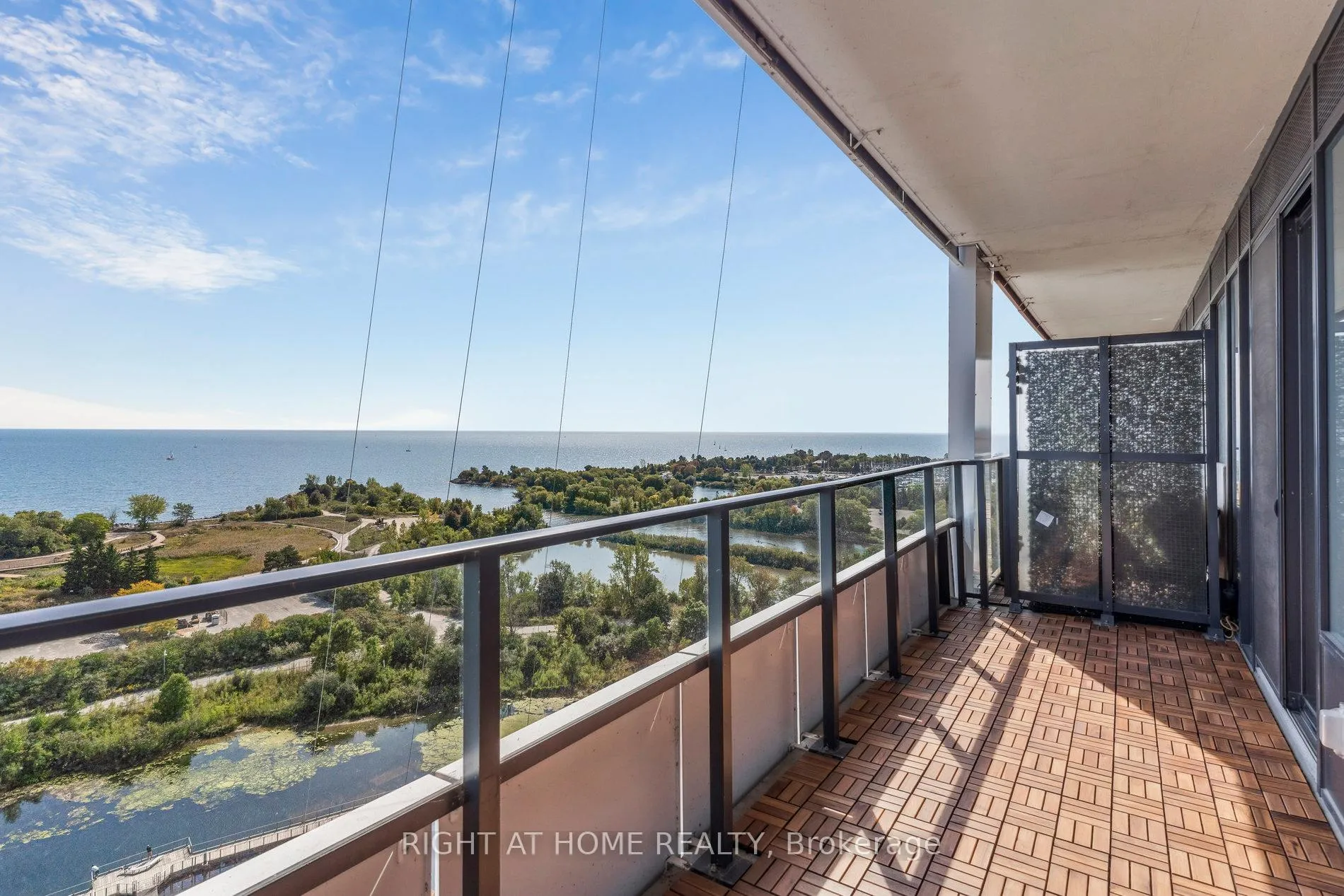 Photo 9 of Unit 1409, 20 Shore Breeze Drive, Etobicoke, Mimico — HOMEH