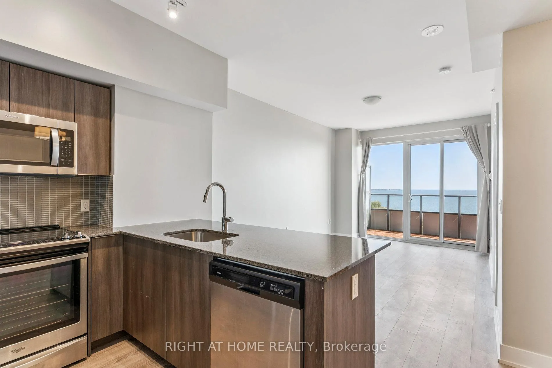 Photo 22 of Unit 1409, 20 Shore Breeze Drive, Etobicoke, Mimico — HOMEH
