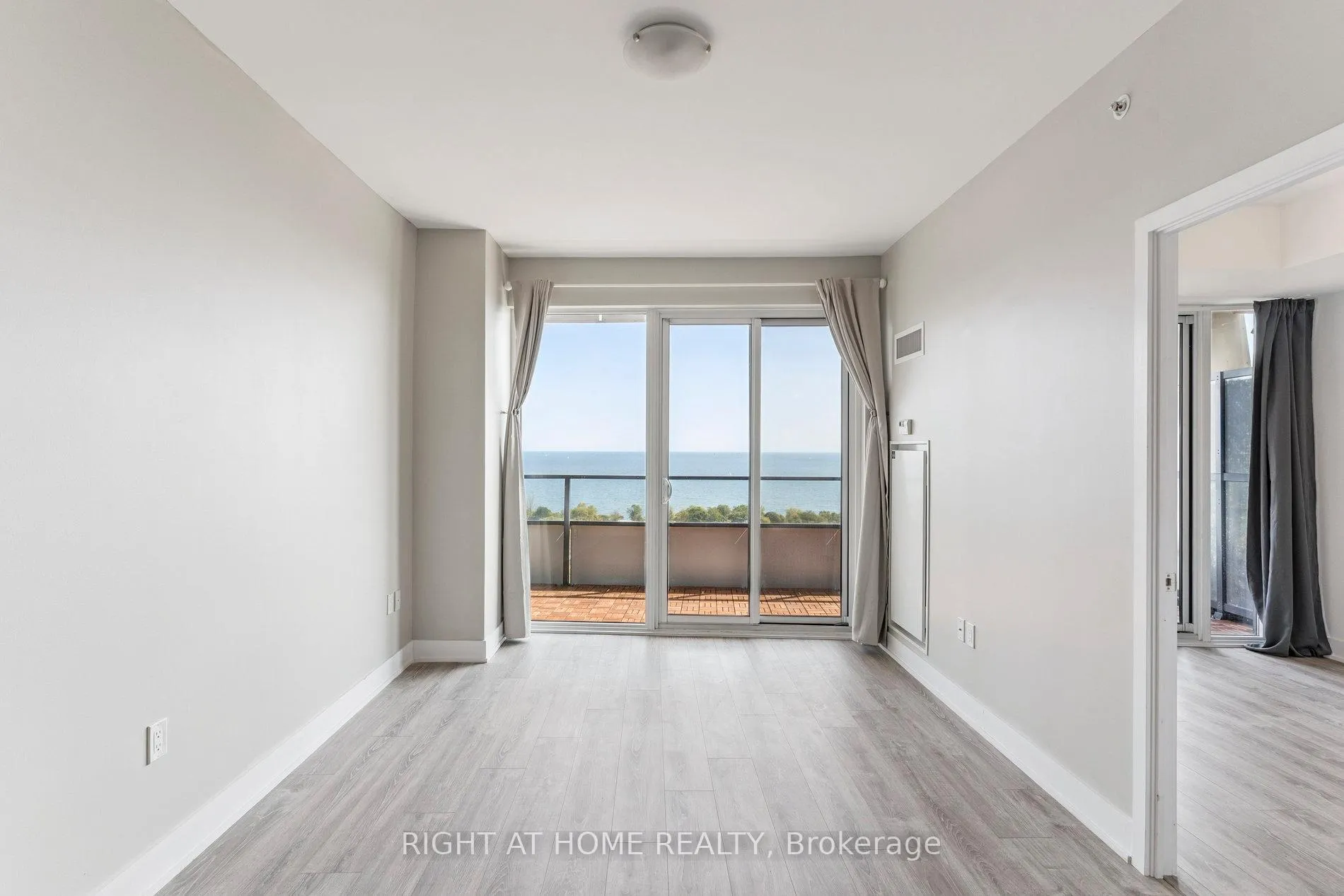 Photo 41 of Unit 1409, 20 Shore Breeze Drive, Etobicoke, Mimico — HOMEH