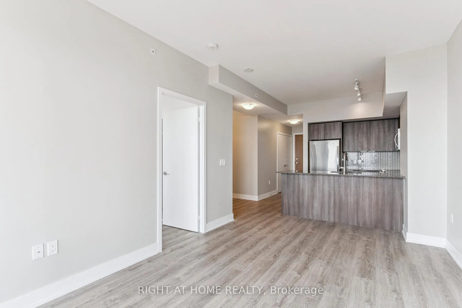 Photo 52 of Unit 1409, 20 Shore Breeze Drive, Etobicoke, Mimico — HOMEH