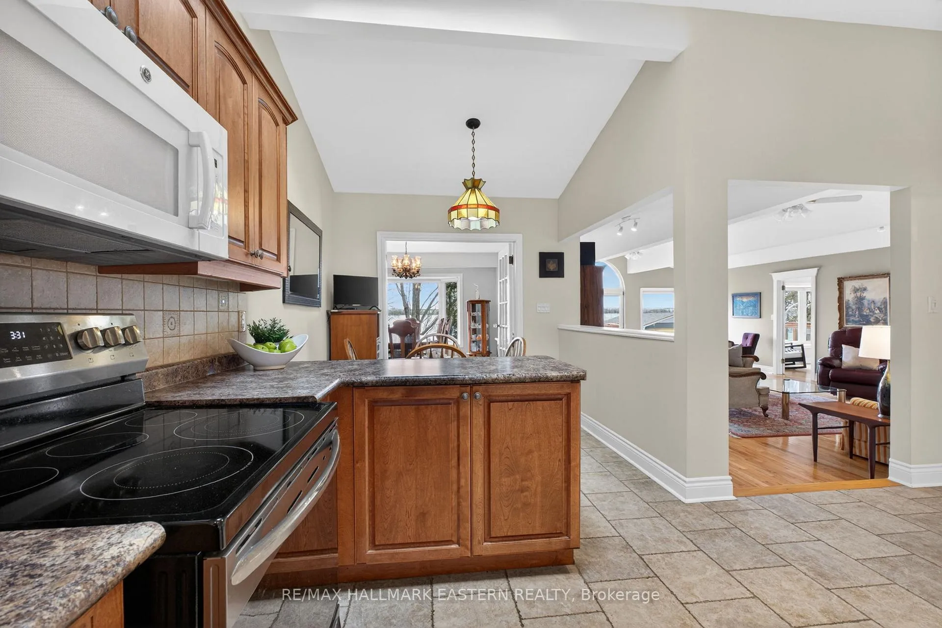 Photo 35 of 101 Westview Drive, Kawartha Lakes, Emily — HOMEH