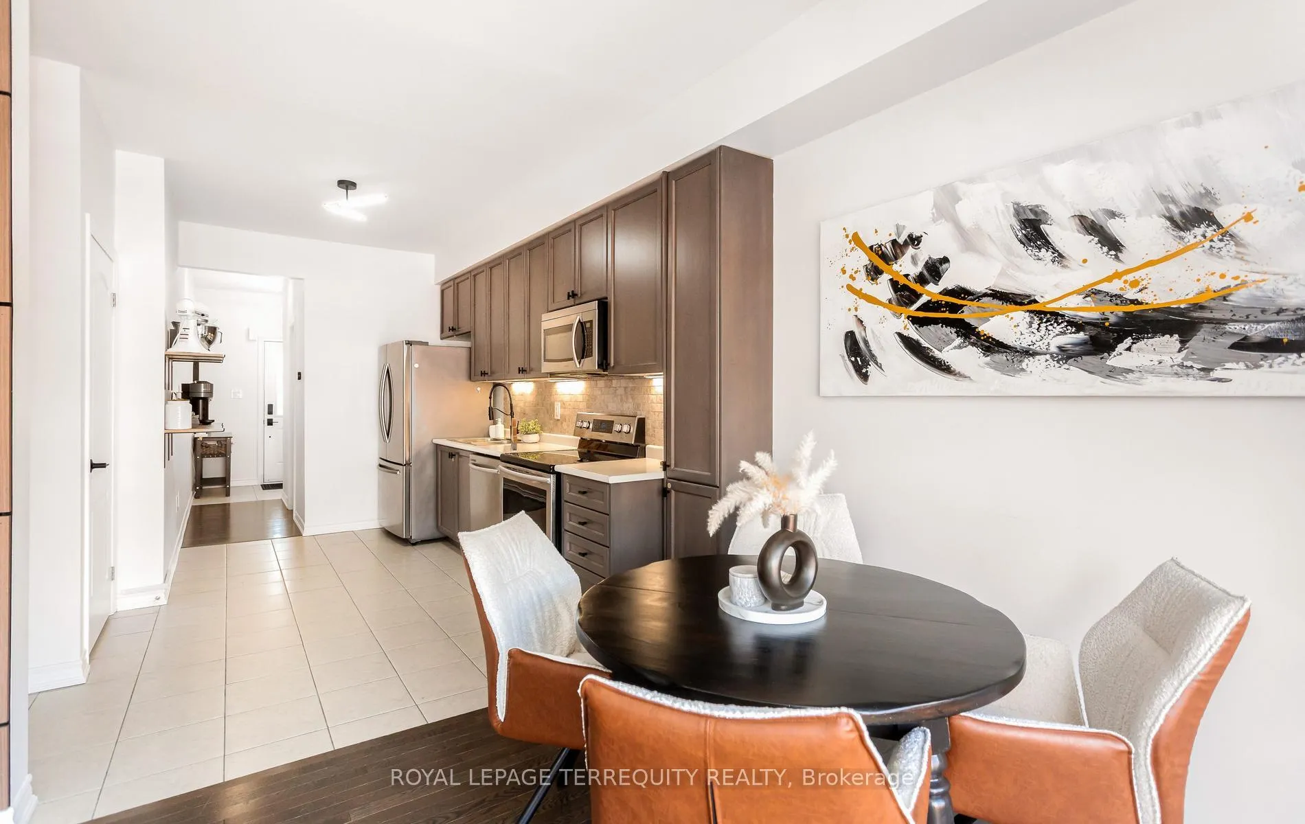 Photo 16 of 10 Deneb Street, Barrie, Ardagh — HOMEH