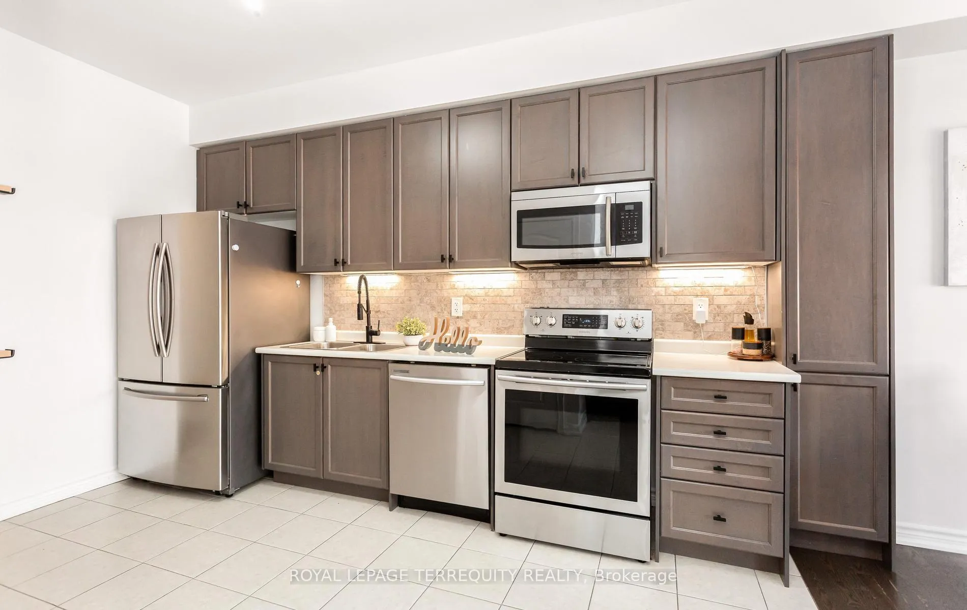 Photo 17 of 10 Deneb Street, Barrie, Ardagh — HOMEH