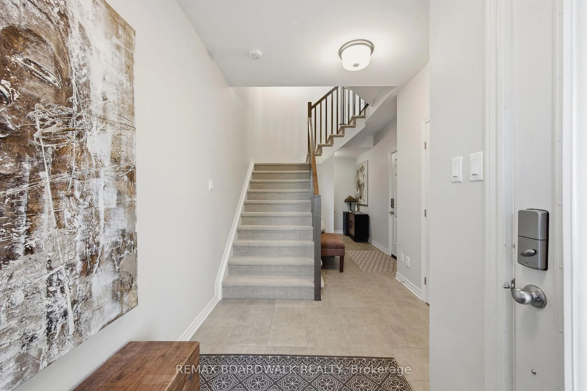 Photo 17 of 543 Labrador Crescent, Ottawa, Blossom Park/Kemp Park/Findlay Creek — HOMEH