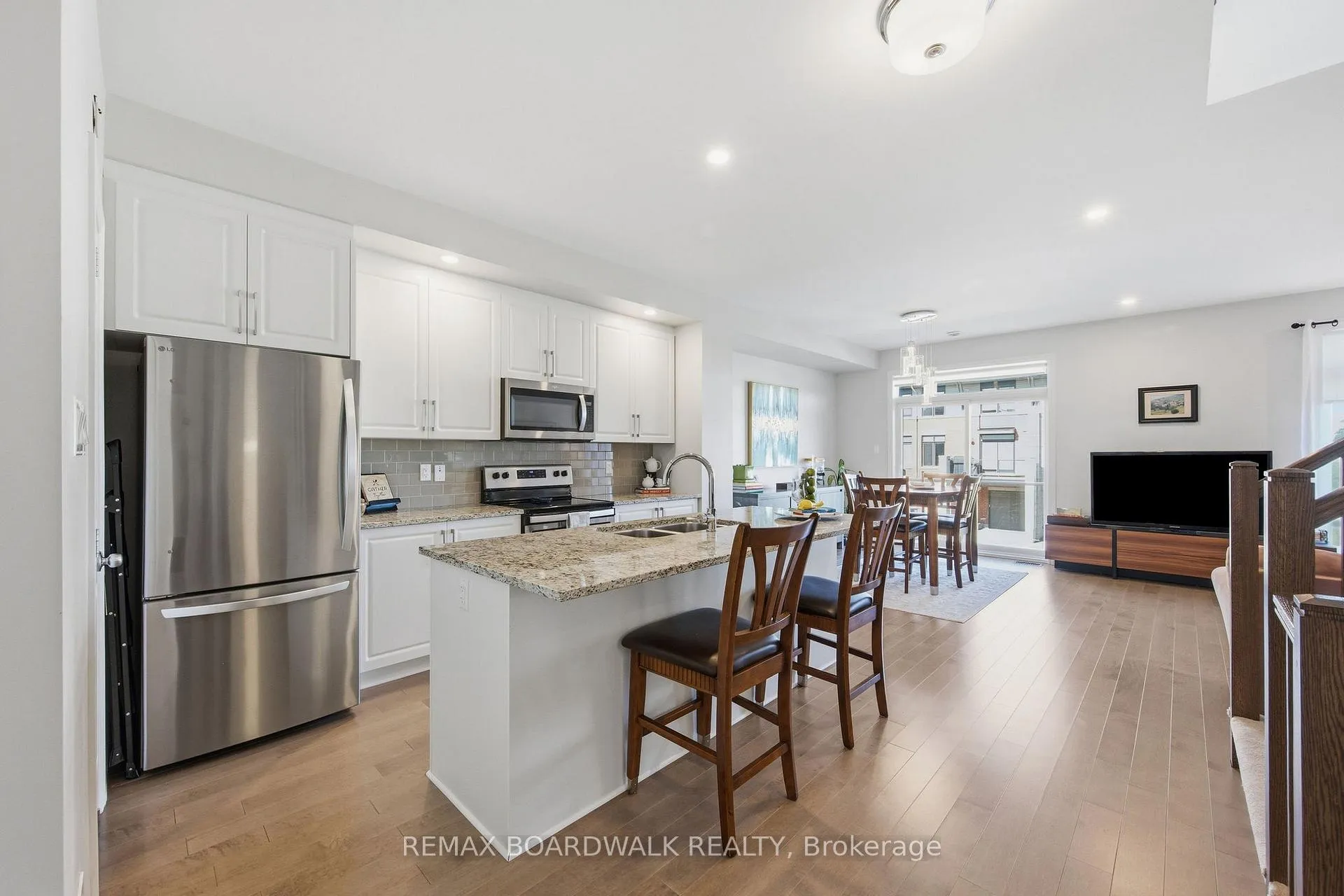 Photo 29 of 543 Labrador Crescent, Ottawa, Blossom Park/Kemp Park/Findlay Creek — HOMEH