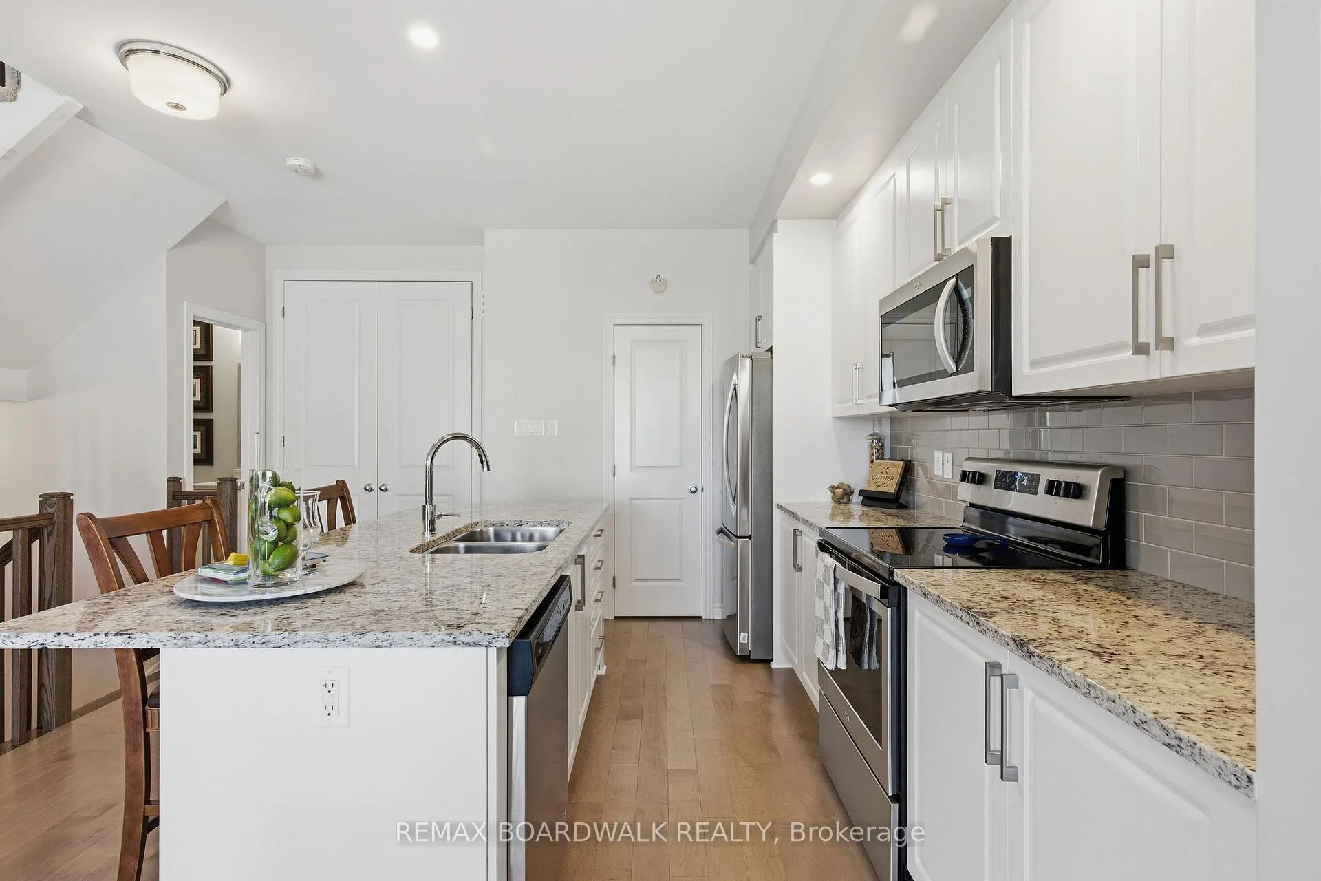 Photo 36 of 543 Labrador Crescent, Ottawa, Blossom Park/Kemp Park/Findlay Creek — HOMEH