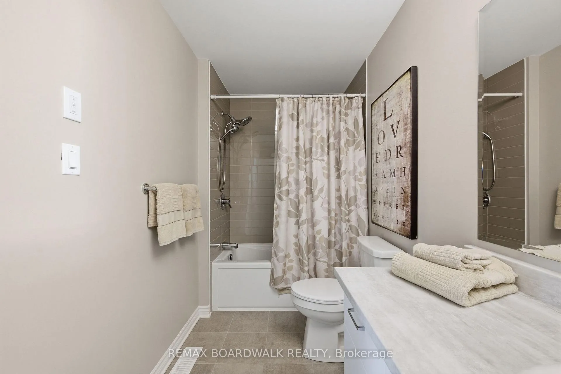 Photo 69 of 543 Labrador Crescent, Ottawa, Blossom Park/Kemp Park/Findlay Creek — HOMEH