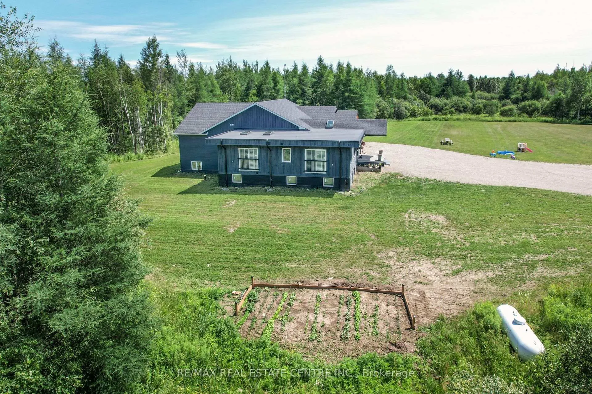 Photo 90 of 375753 6th Line, Amaranth, Rural Amaranth — HOMEH