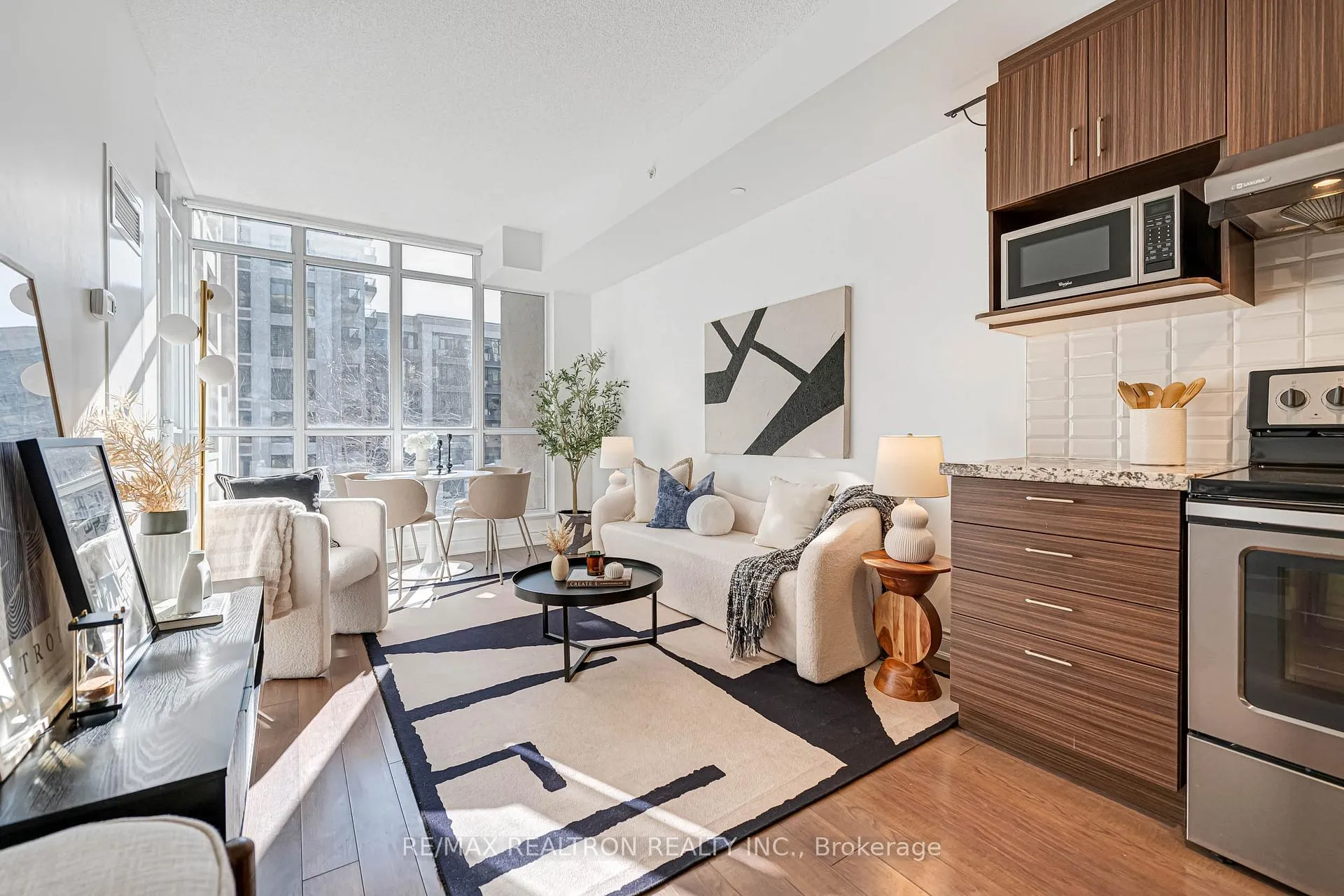 Photo 11 of Unit 602, 33 Clegg Road, Markham, Unionville — HOMEH