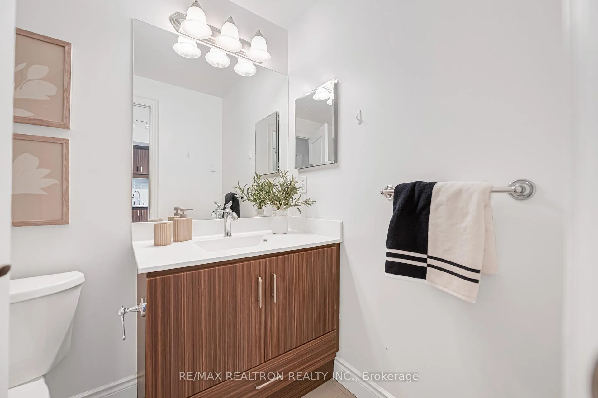 Photo 69 of Unit 602, 33 Clegg Road, Markham, Unionville — HOMEH