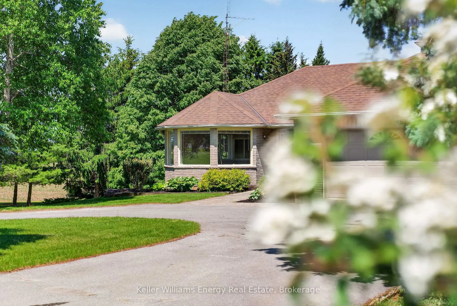 Photo 4 of 658 Ridge Road, Prince Edward County, Hallowell Ward — HOMEH