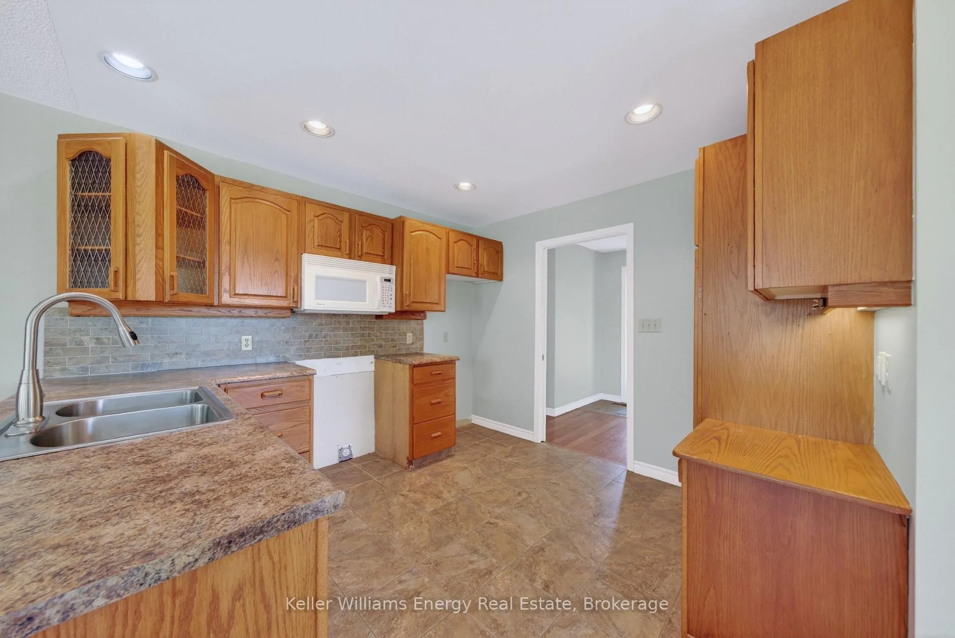 Photo 23 of 658 Ridge Road, Prince Edward County, Hallowell Ward — HOMEH