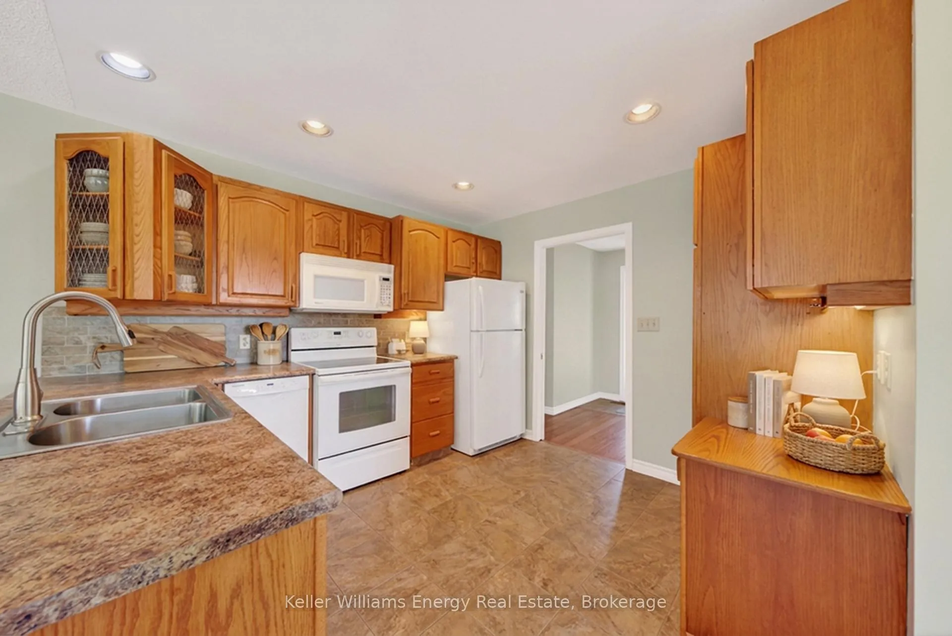 Photo 26 of 658 Ridge Road, Prince Edward County, Hallowell Ward — HOMEH
