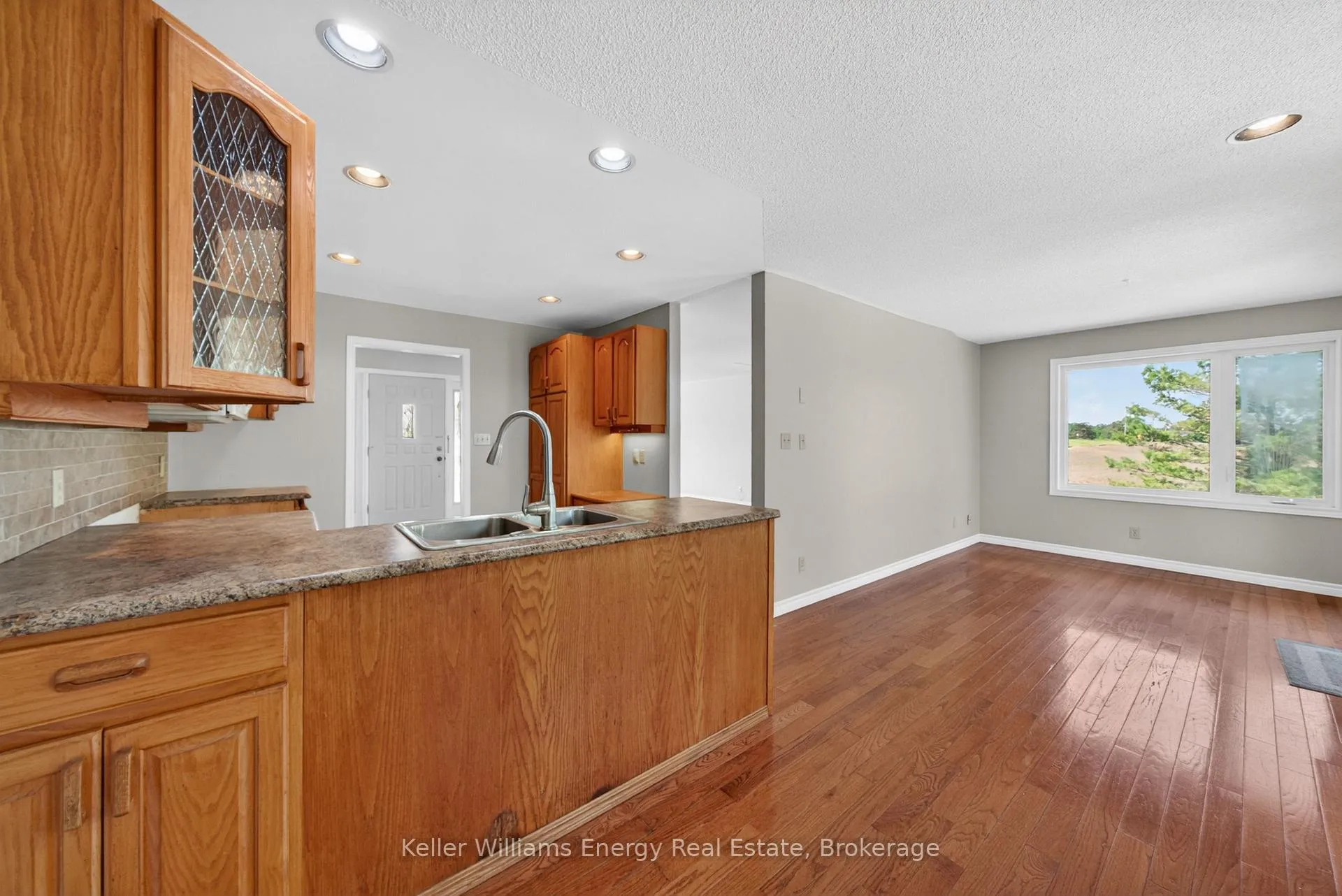 Photo 38 of 658 Ridge Road, Prince Edward County, Hallowell Ward — HOMEH