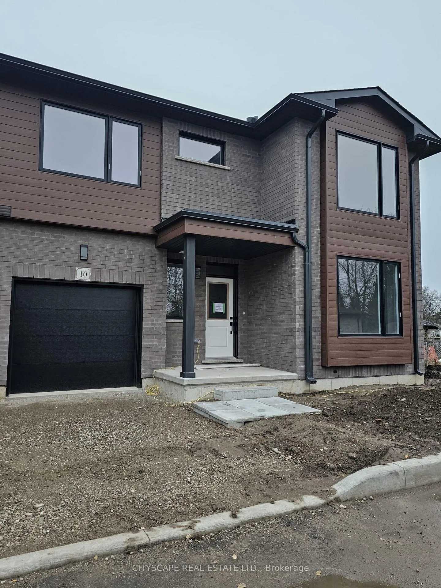 Photo 4 of Unit 10, 264 Blair Road W, Cambridge, Blair Road — HOMEH