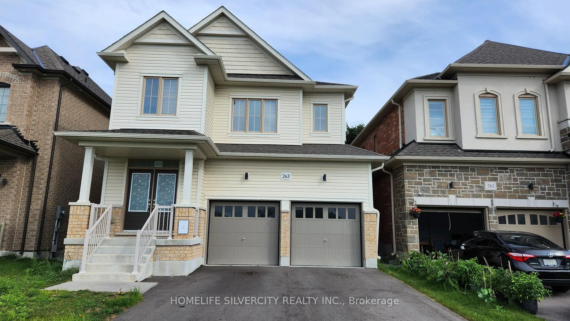 Front of 263 Fleetwood Drive