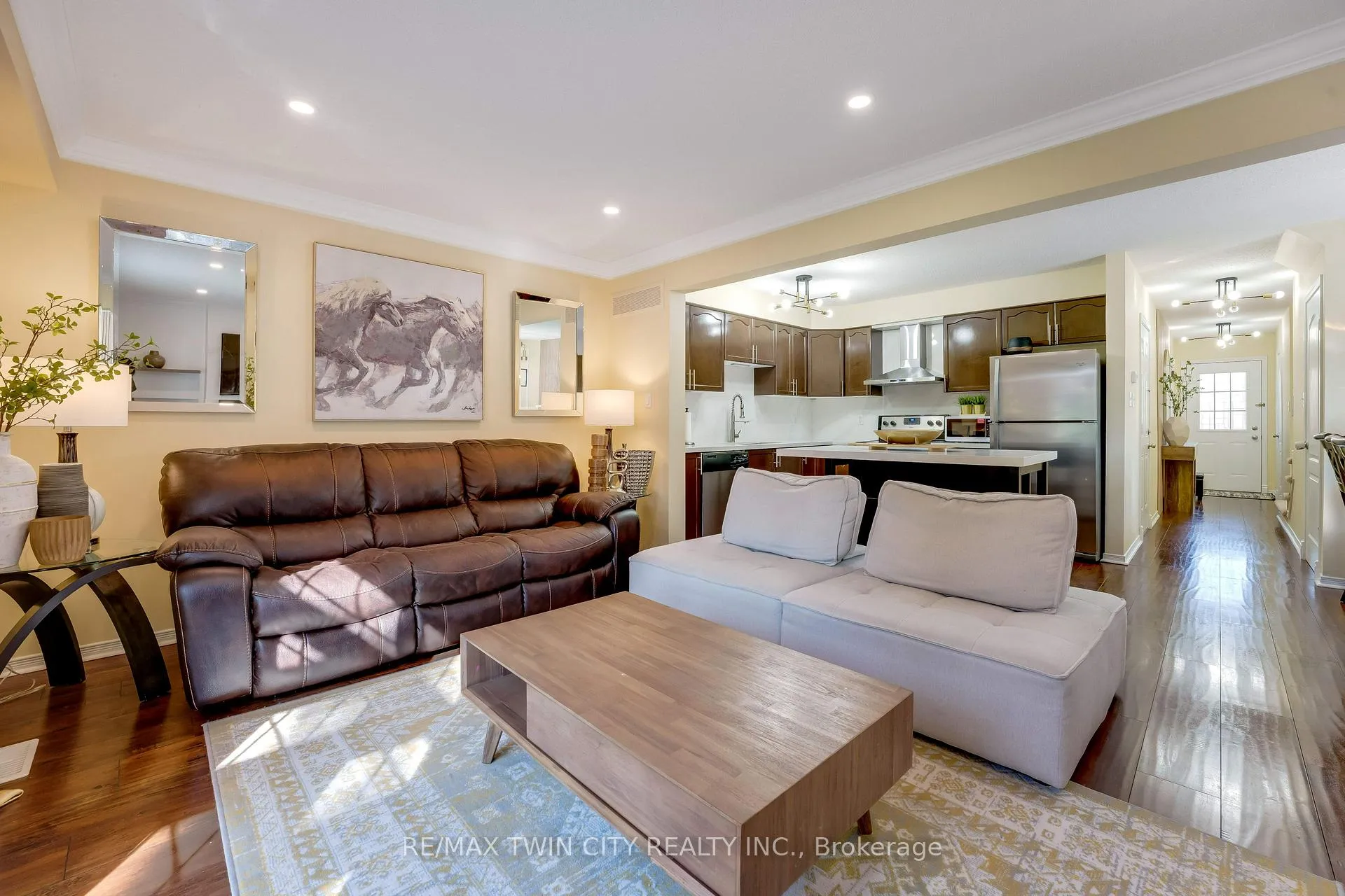 Photo 21 of 538 Beaumont Crescent, Kitchener — HOMEH