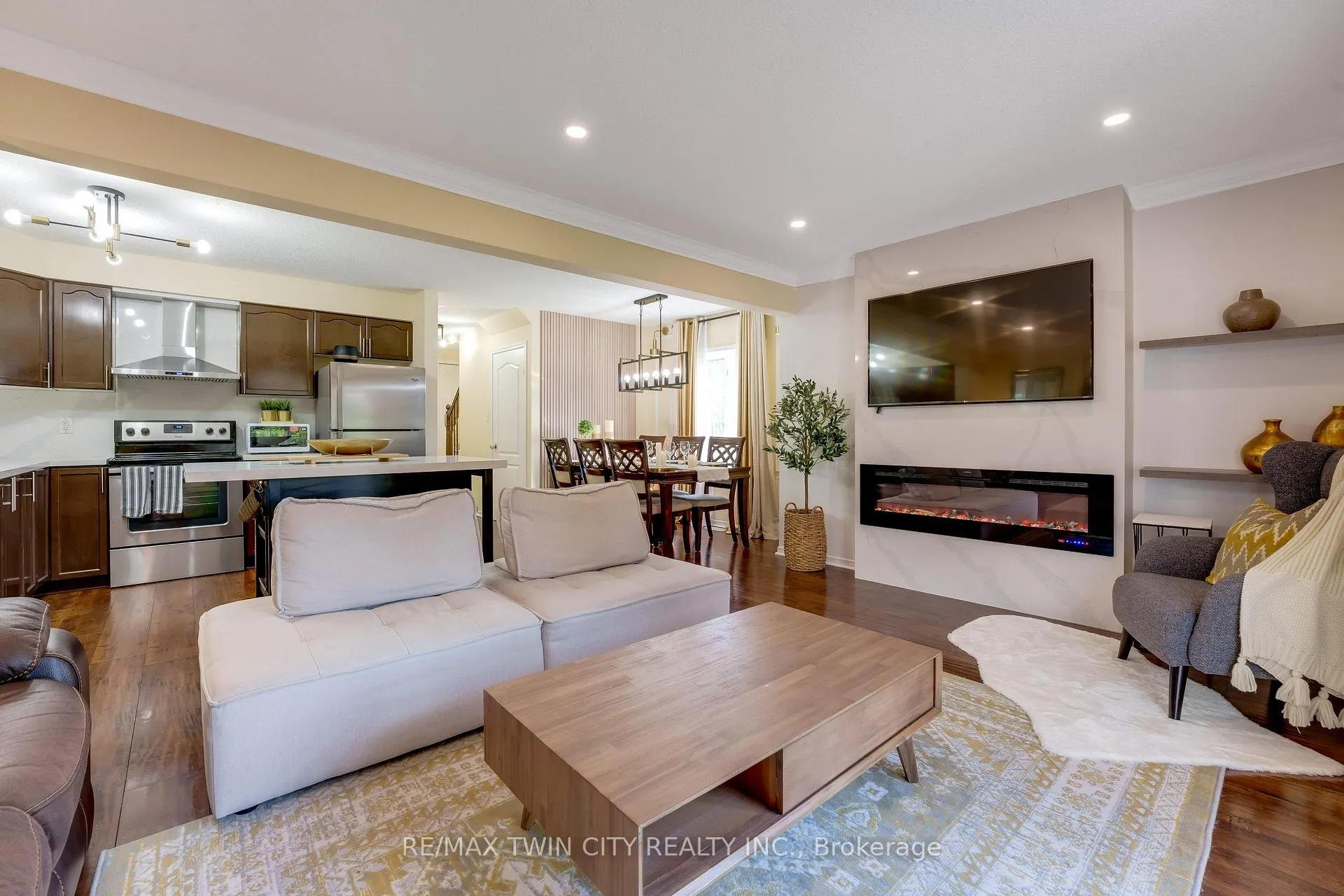 Photo 24 of 538 Beaumont Crescent, Kitchener — HOMEH