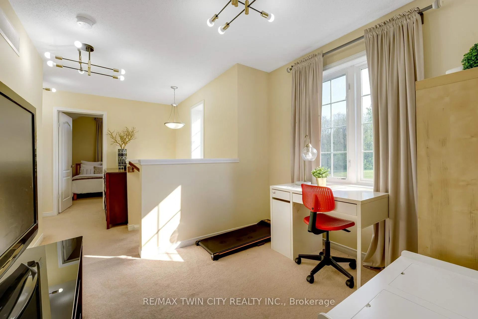 Photo 38 of 538 Beaumont Crescent, Kitchener — HOMEH