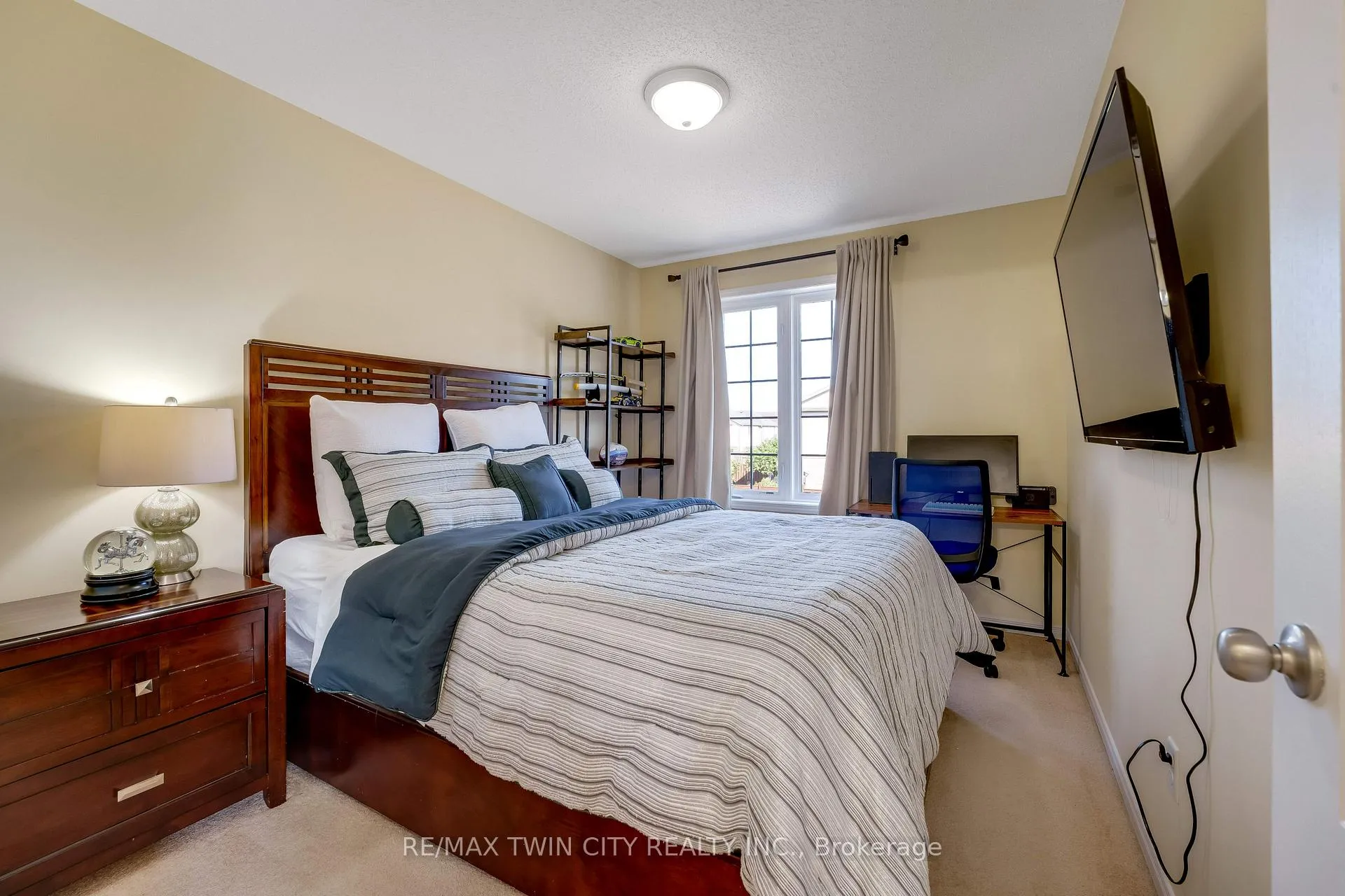 Photo 60 of 538 Beaumont Crescent, Kitchener — HOMEH