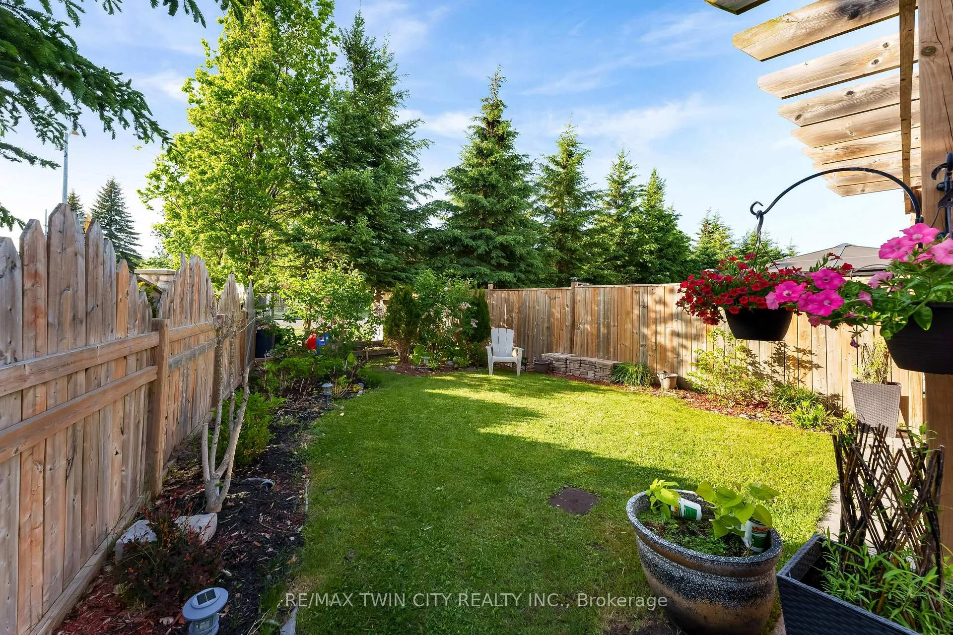 Photo 77 of 538 Beaumont Crescent, Kitchener — HOMEH