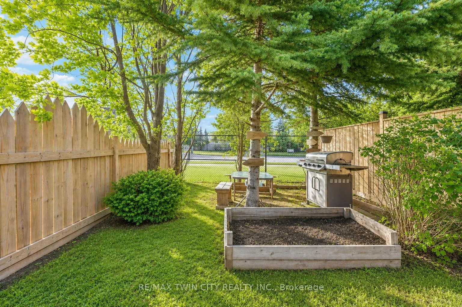 Photo 79 of 538 Beaumont Crescent, Kitchener — HOMEH