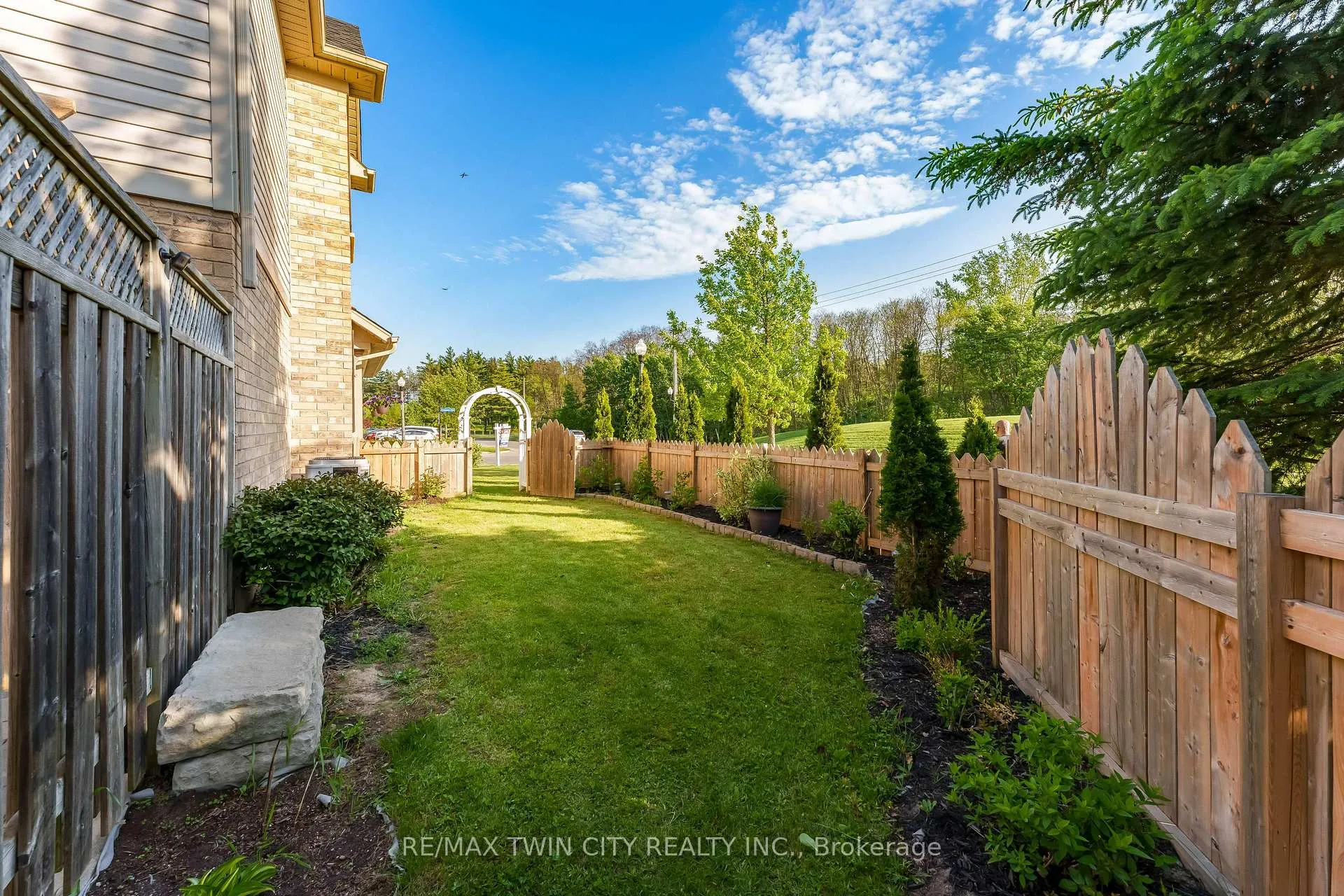 Photo 83 of 538 Beaumont Crescent, Kitchener — HOMEH